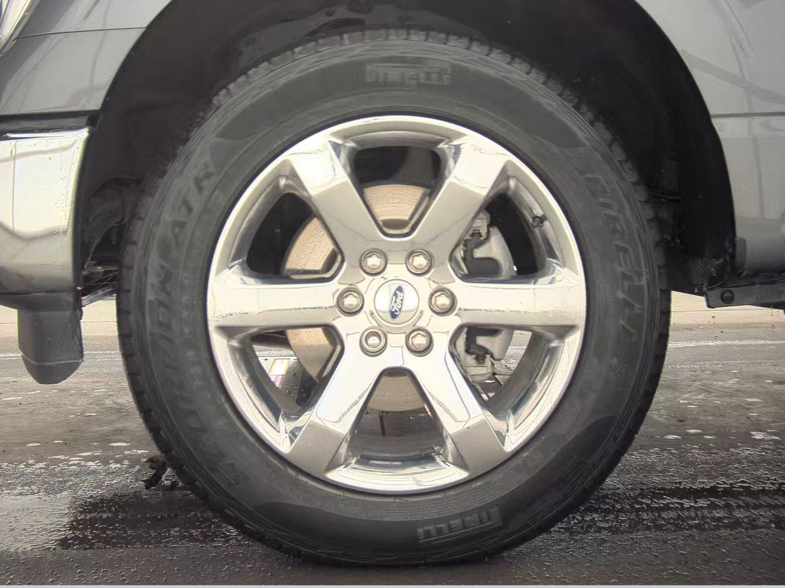 2023 Ford F-150 Lariat AWD