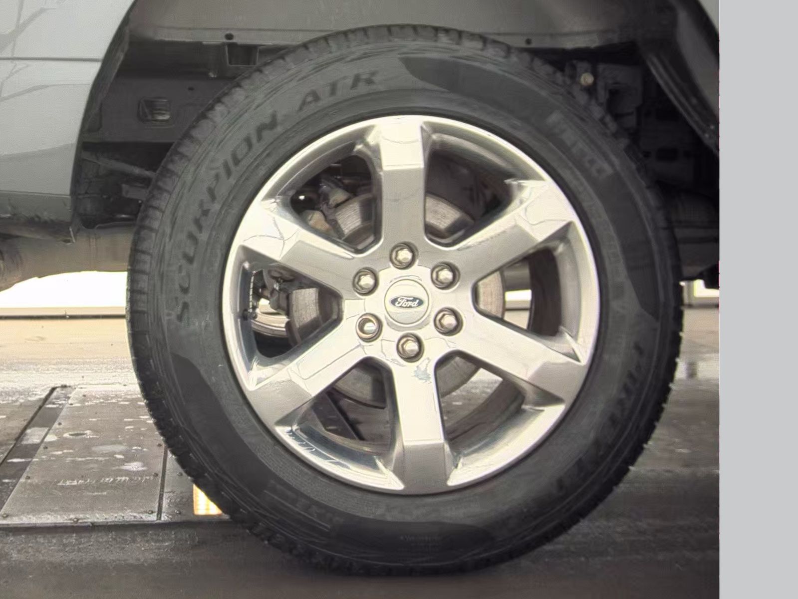 2023 Ford F-150 Lariat AWD