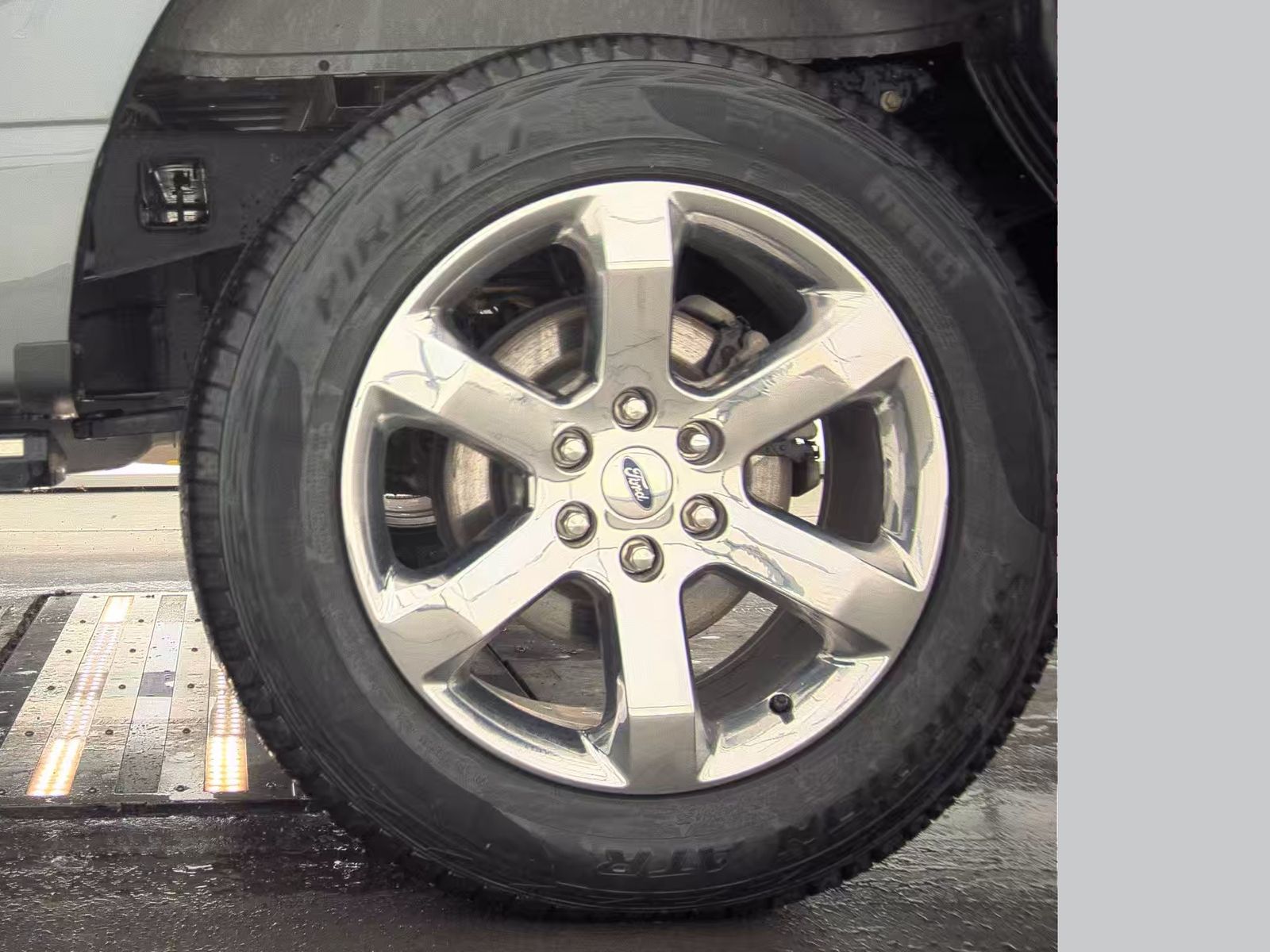 2023 Ford F-150 Lariat AWD