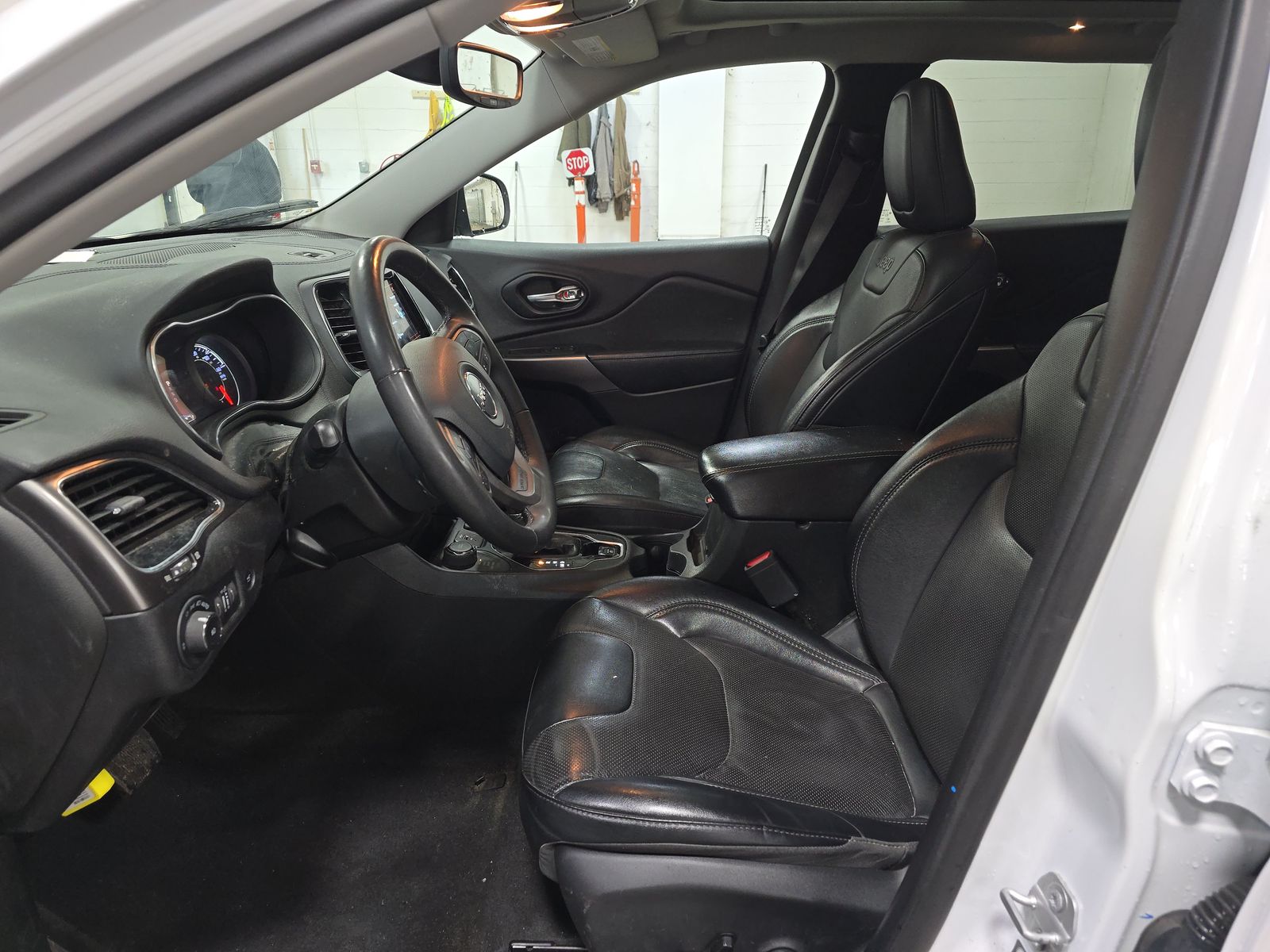 2022 Jeep Cherokee Limited AWD