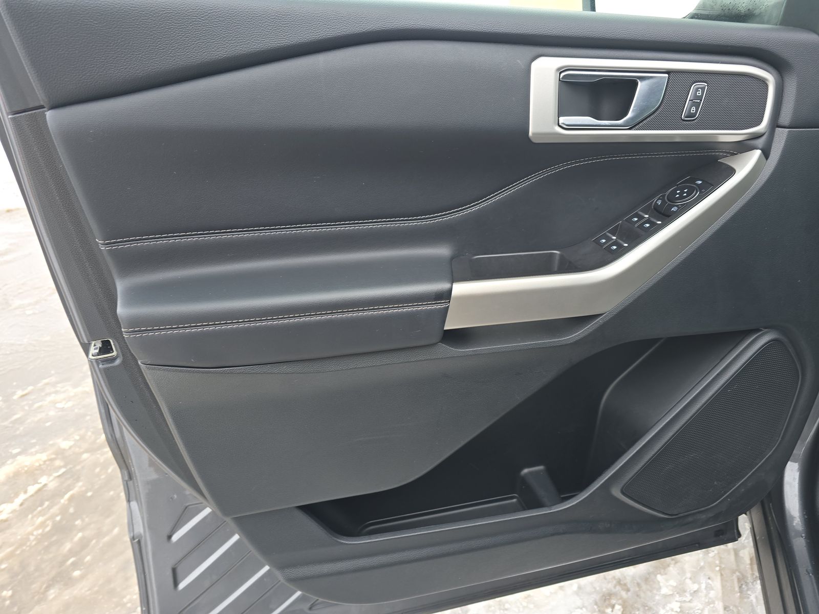 2022 Ford Explorer XLT AWD