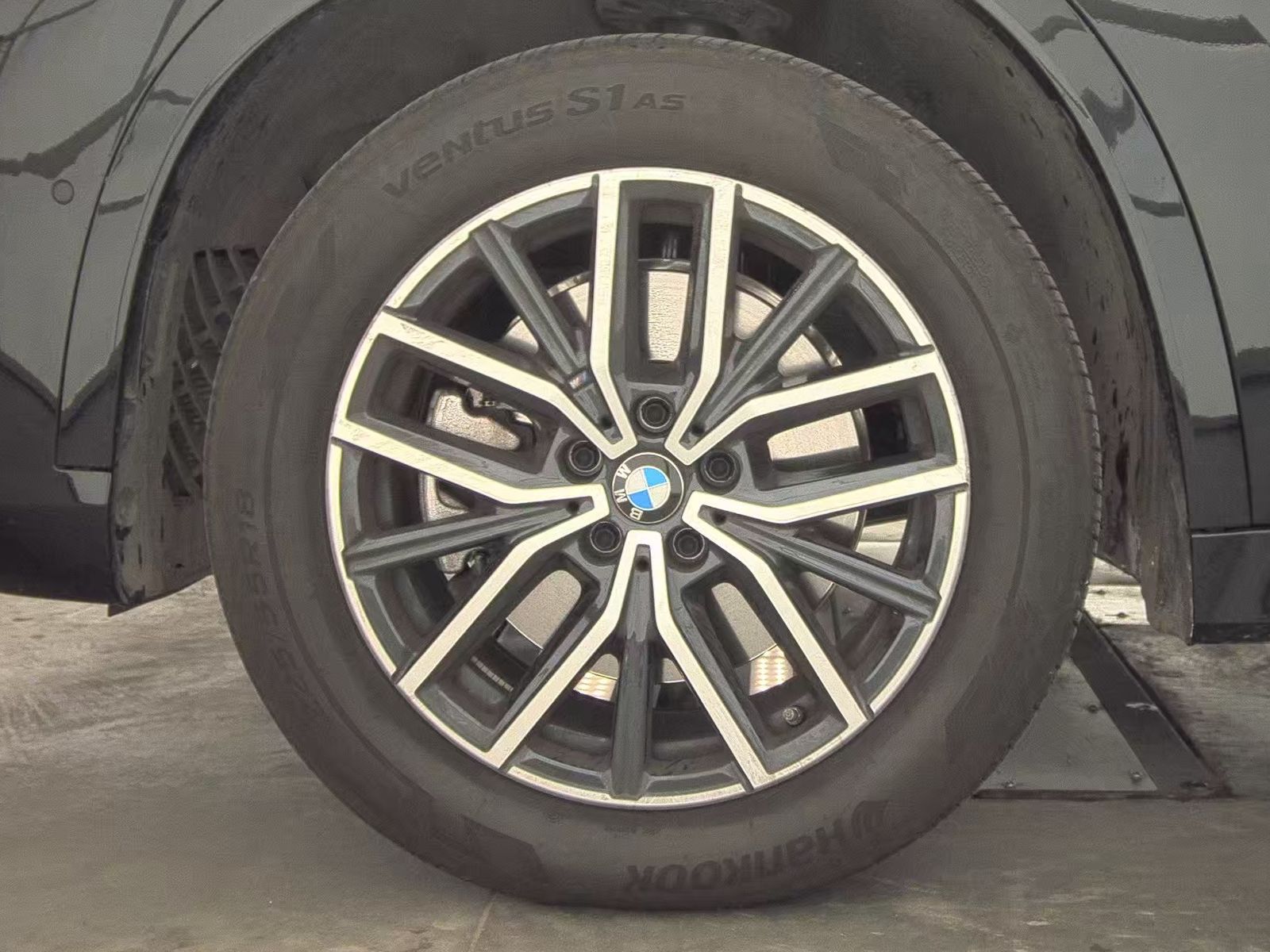 2025 BMW X1 xDrive28i AWD