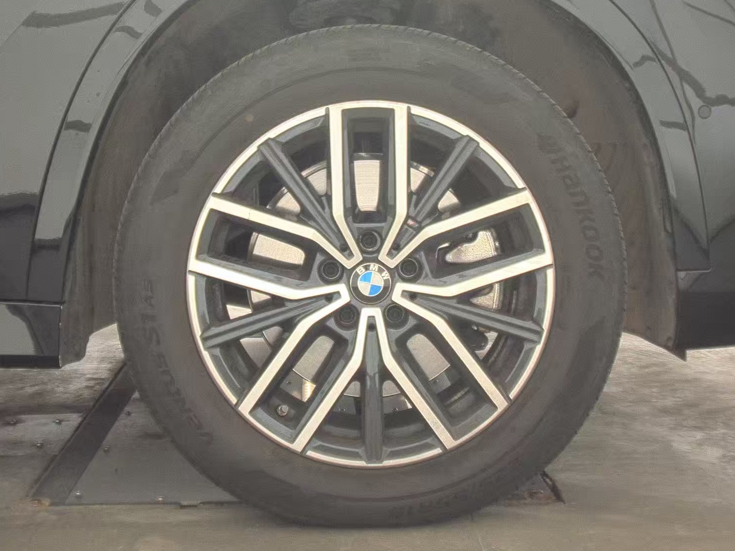 2025 BMW X1 xDrive28i AWD