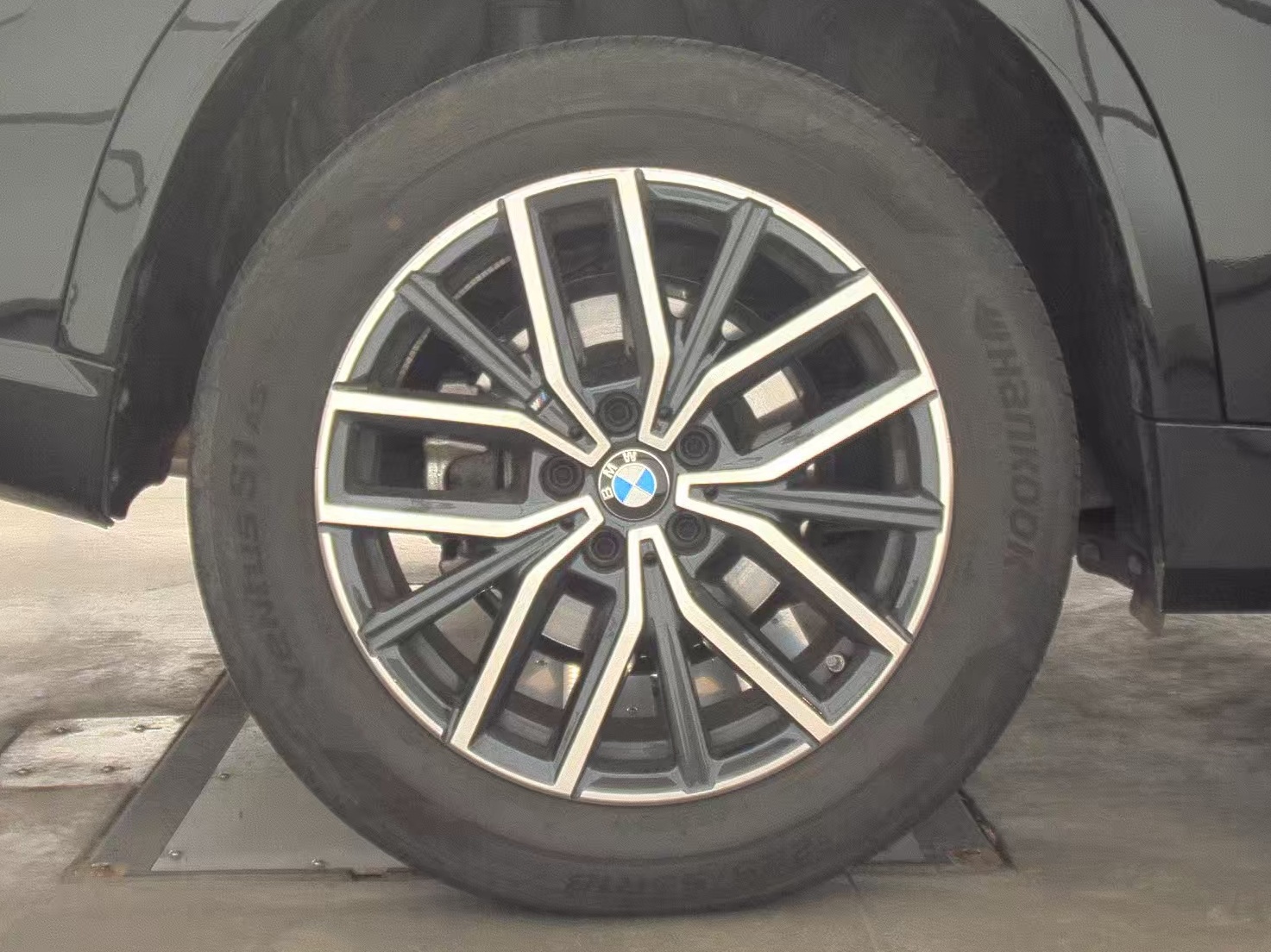 2025 BMW X1 xDrive28i AWD