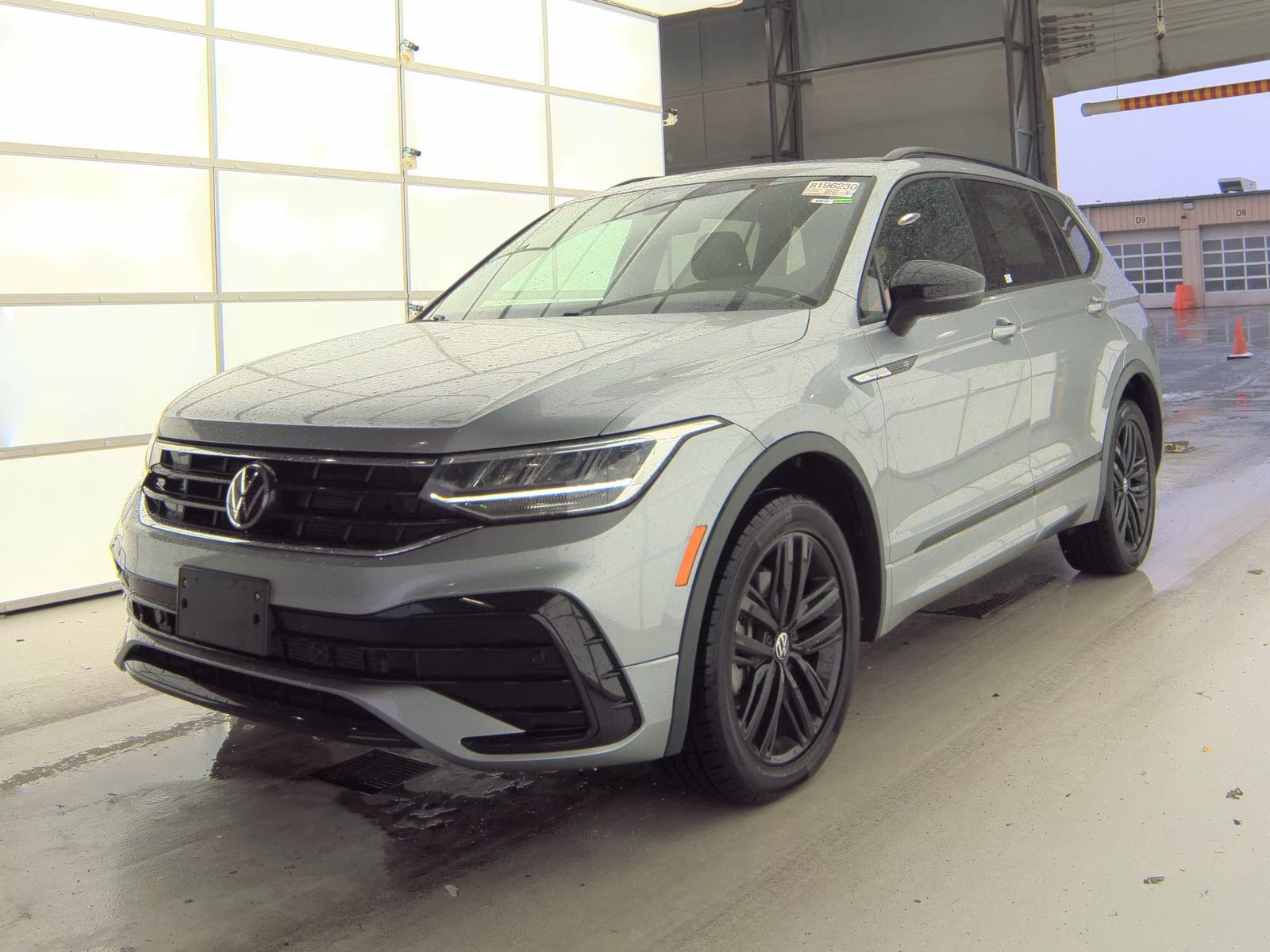 2022 Volkswagen Tiguan 2.0T SE R-Line Black AWD