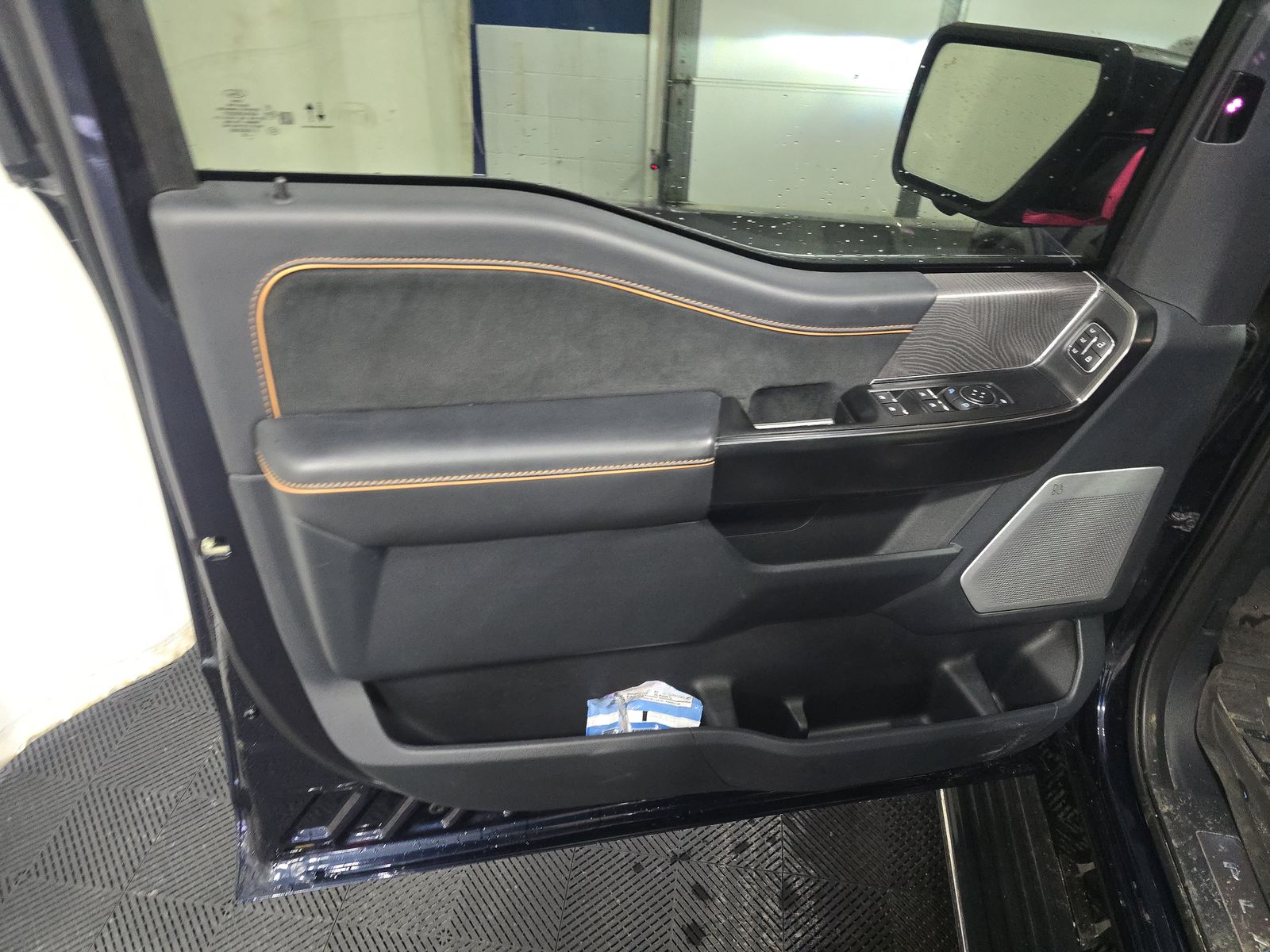 2023 Ford F-150 Platinum AWD