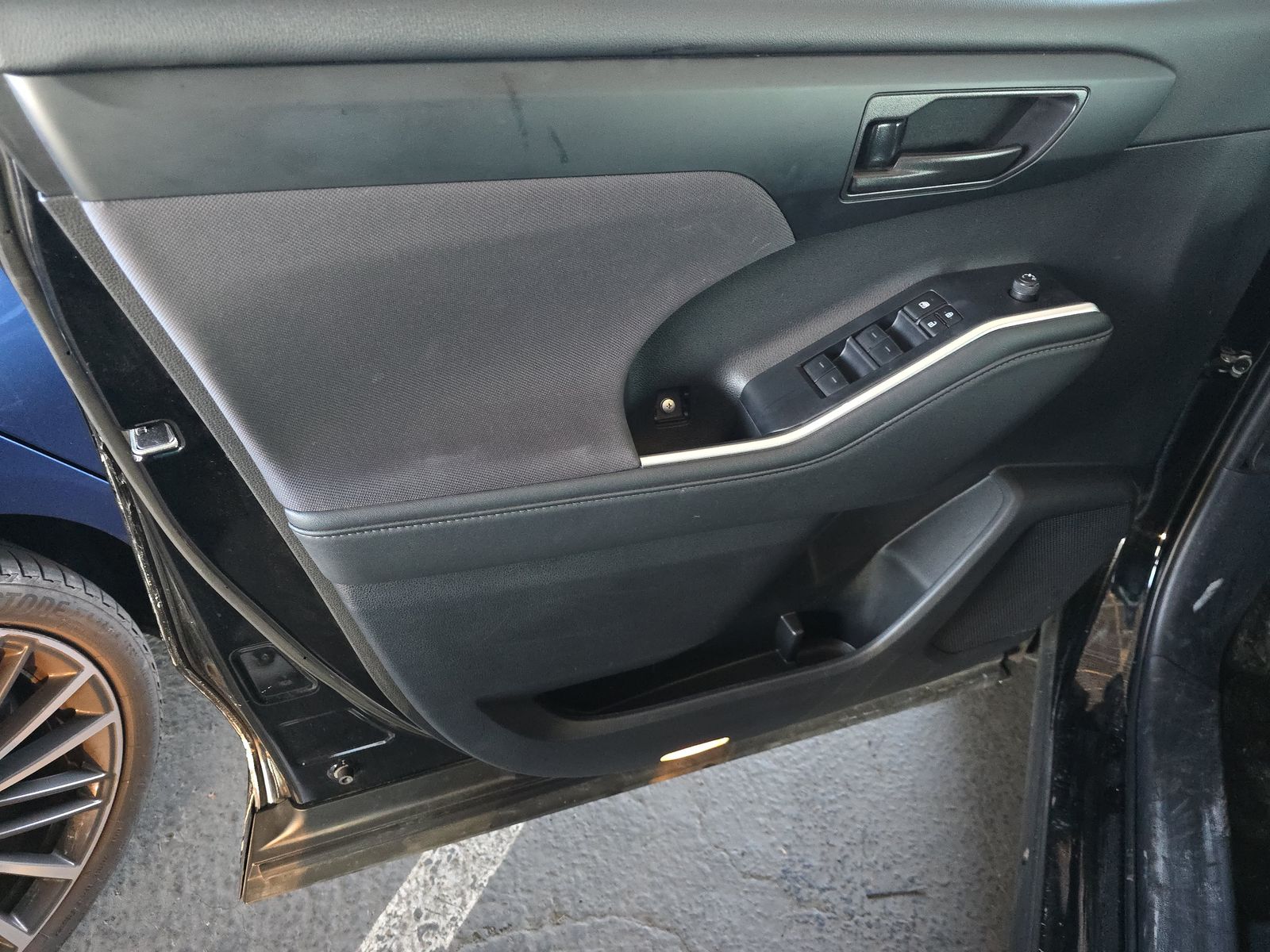 2024 Toyota Highlander LE AWD