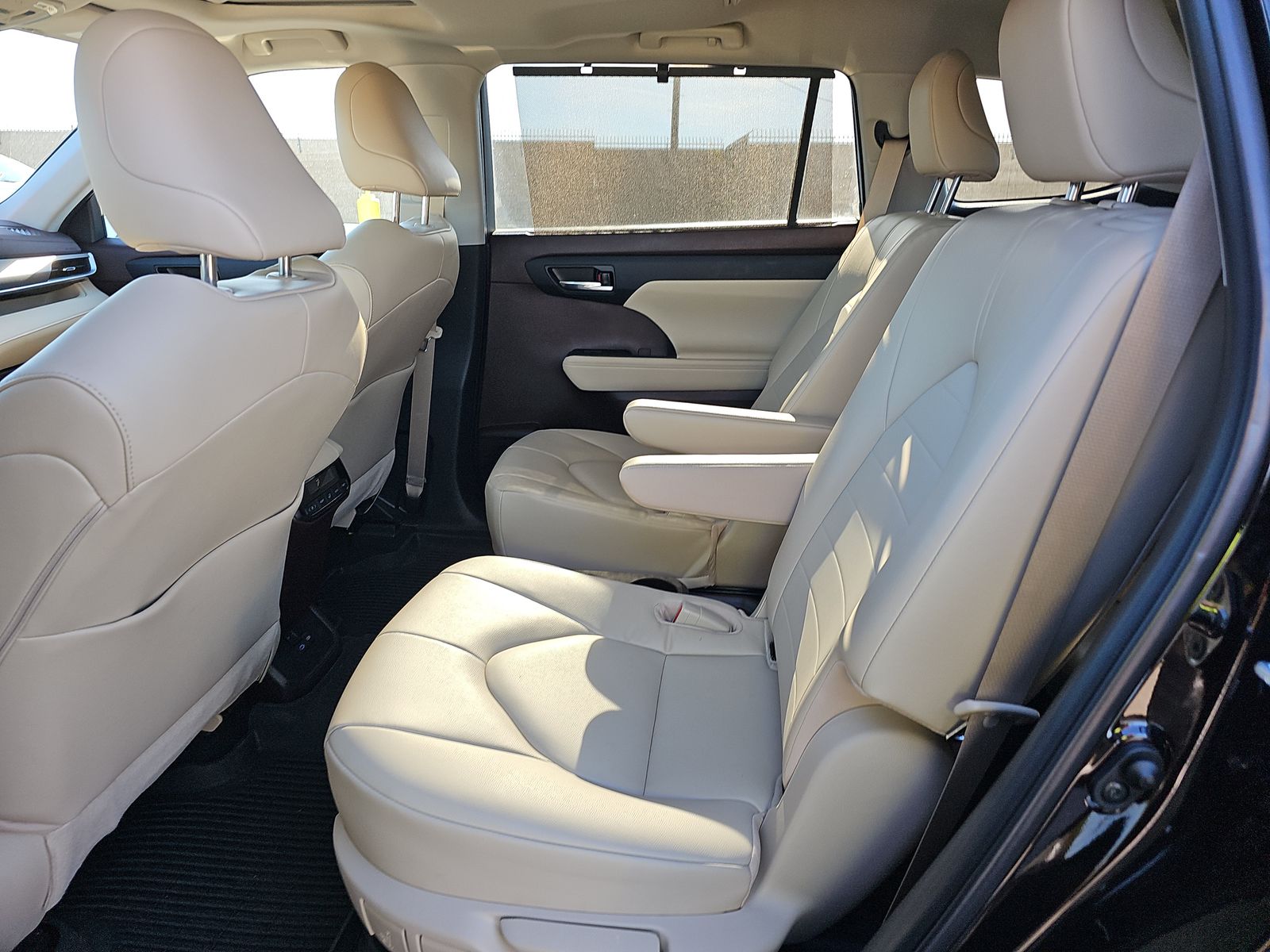 2022 Toyota Highlander Hybrid XLE AWD