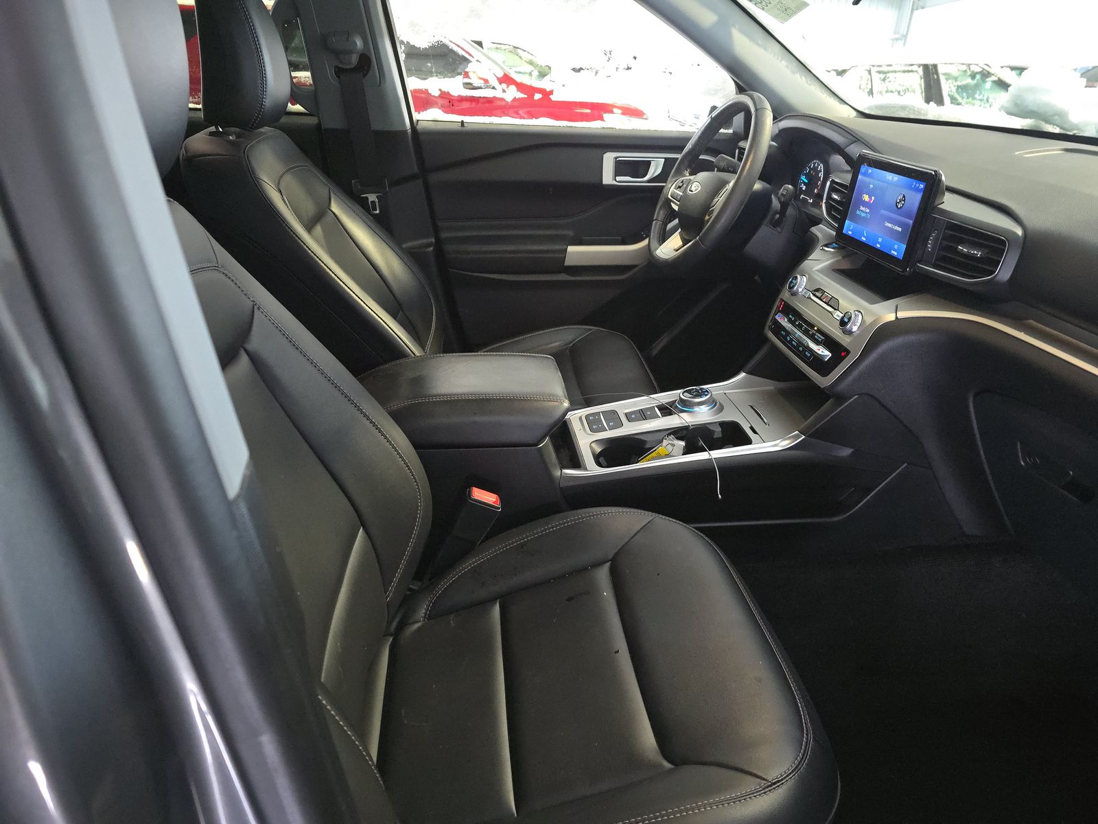 2022 Ford Explorer XLT RWD
