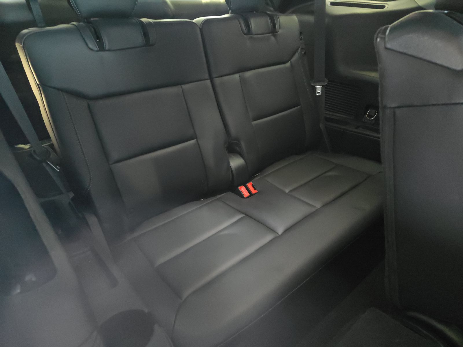 2022 Ford Explorer XLT RWD