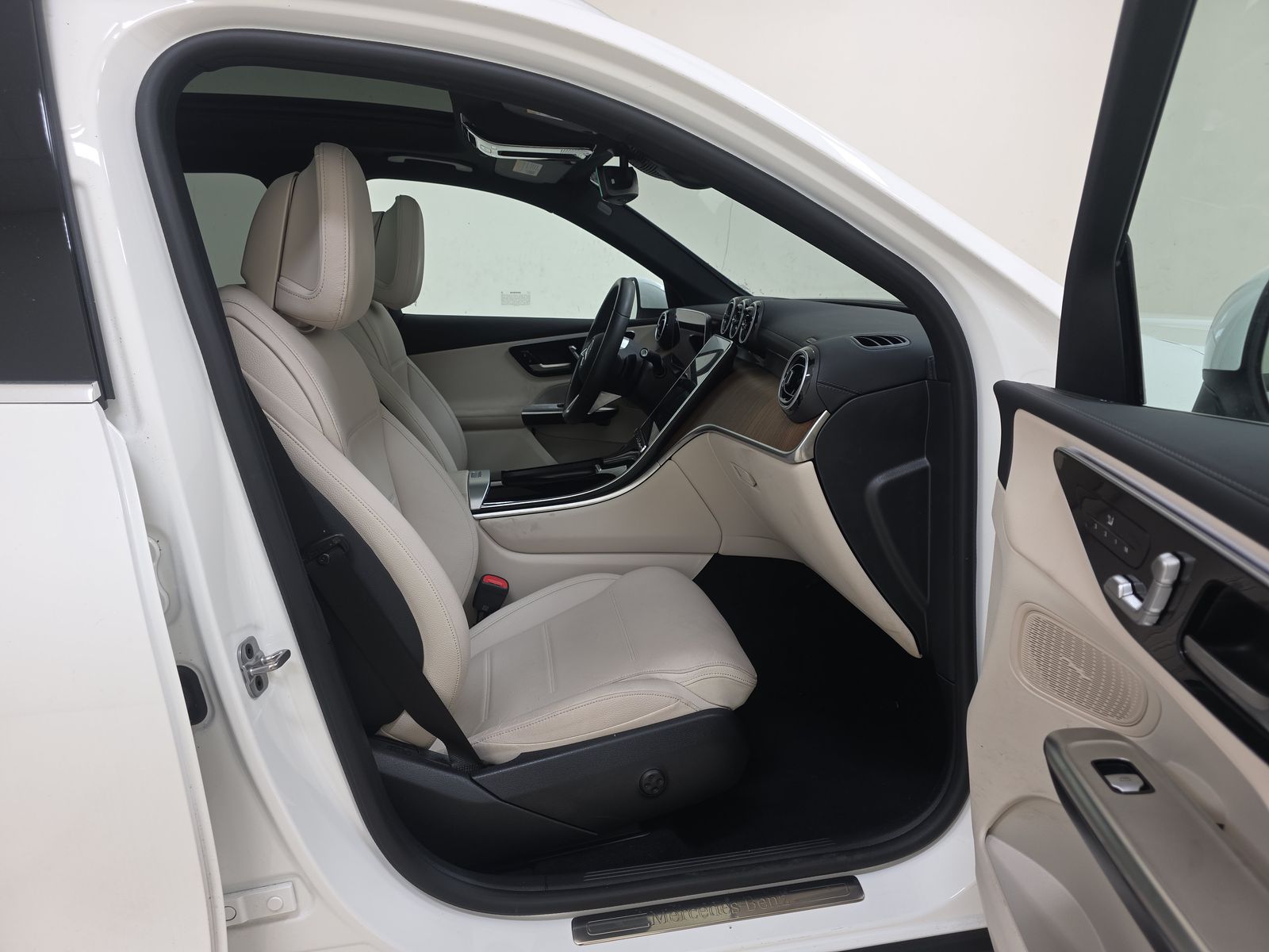 2024 Mercedes-Benz GLC GLC 300 RWD