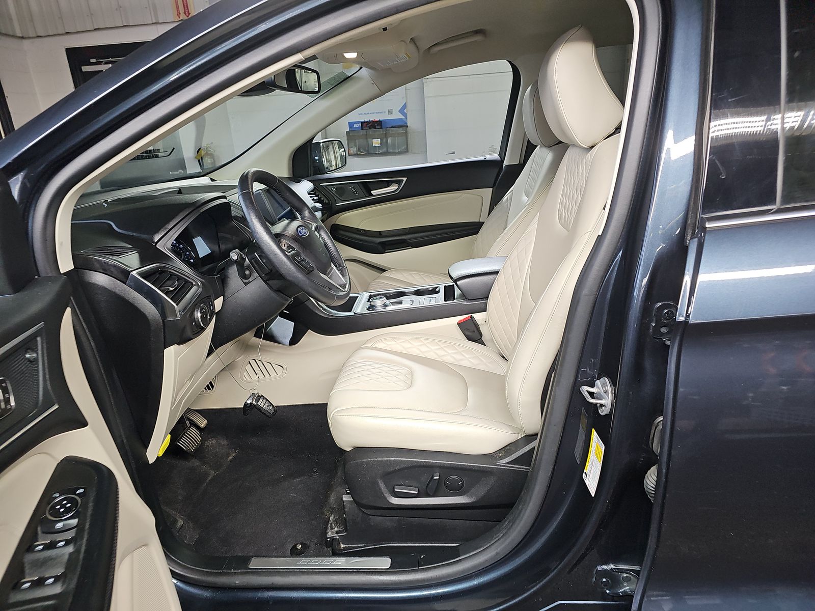 2024 Ford Edge Titanium AWD