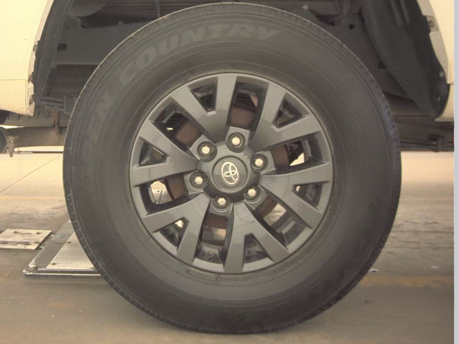 2022 Toyota Tacoma SR5 RWD