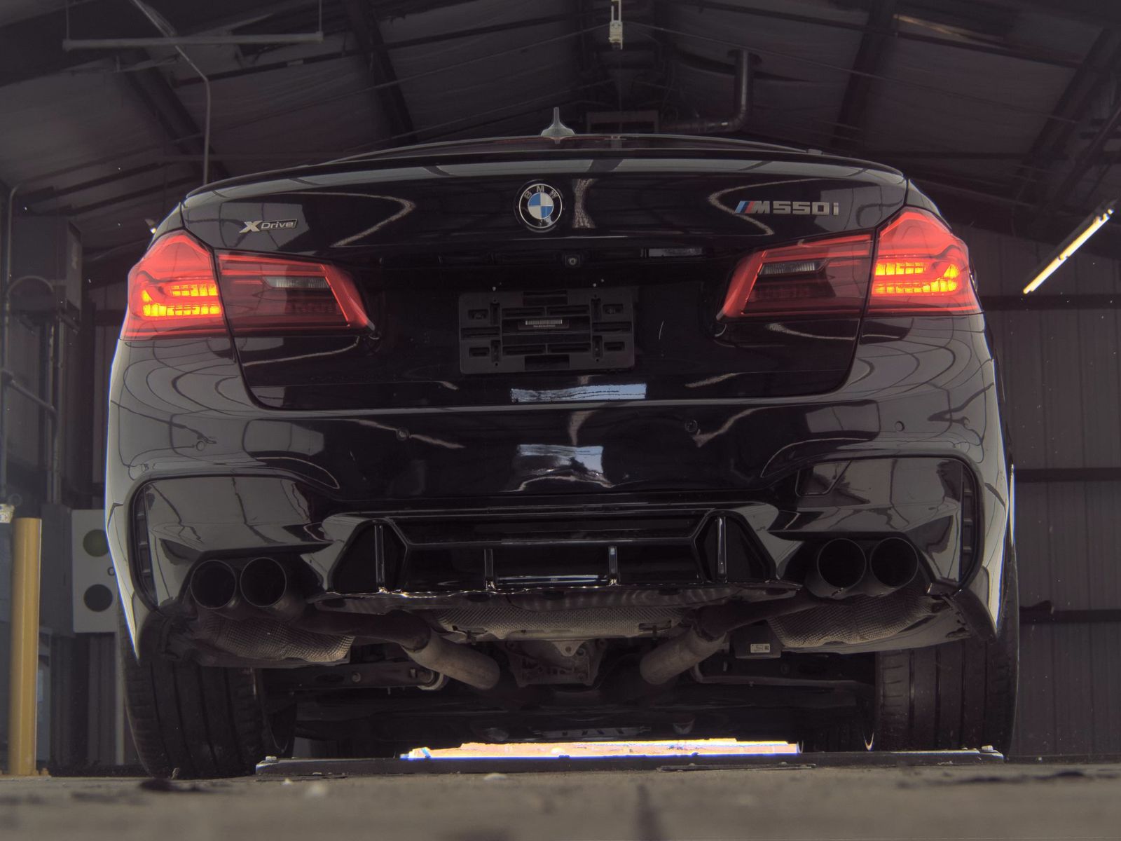 2018 BMW 5 Series M550i xDrive AWD