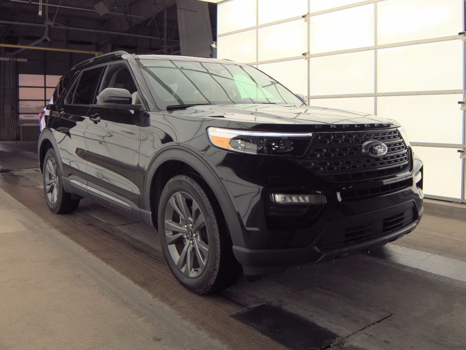 2023 Ford Explorer XLT AWD