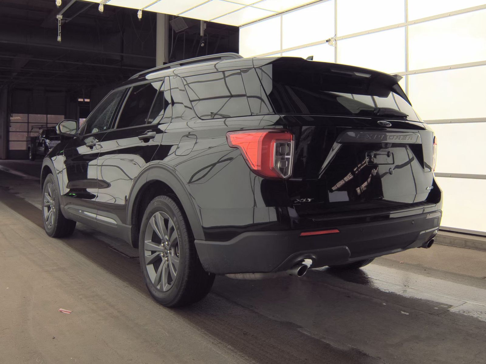 2023 Ford Explorer XLT AWD