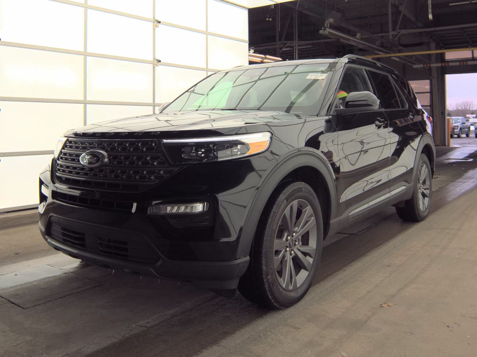 2023 Ford Explorer XLT AWD