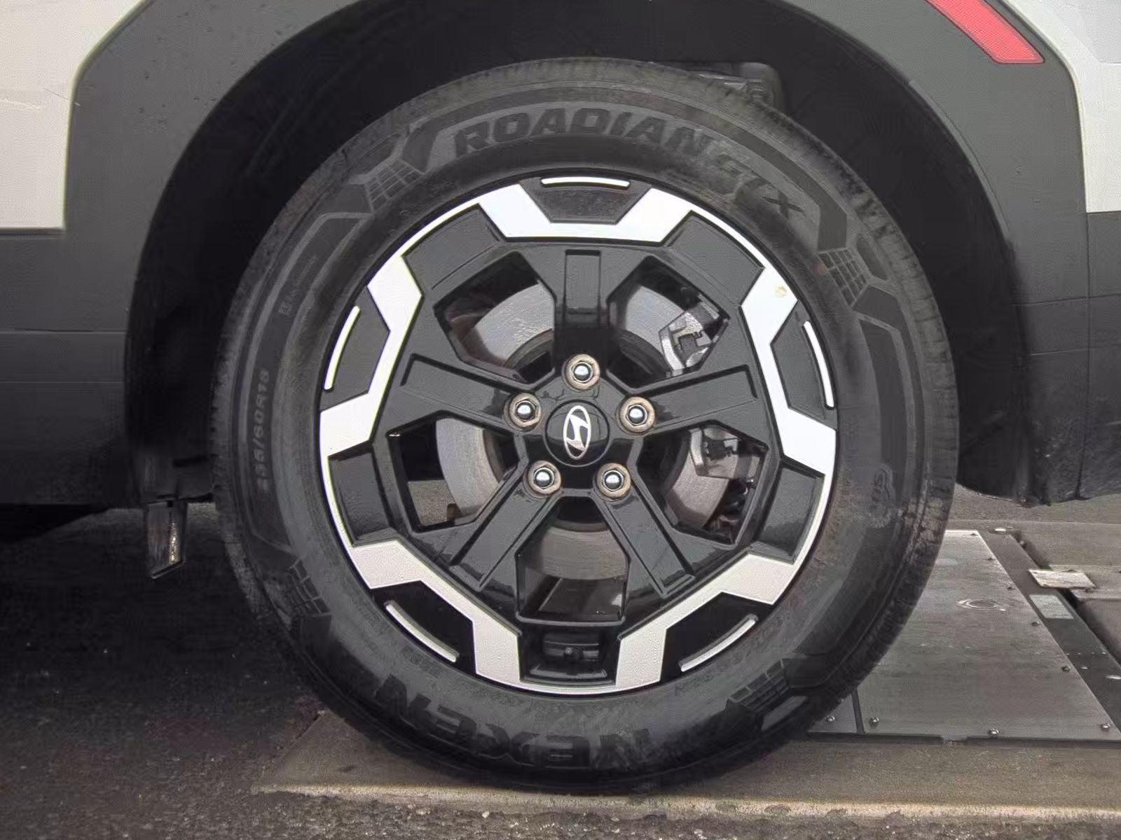 2025 Hyundai Santa Fe SE FWD