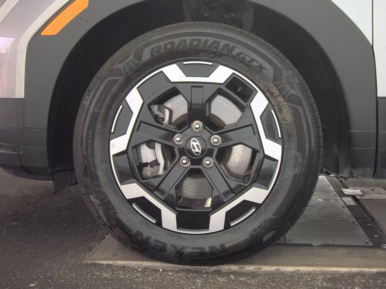 2025 Hyundai Santa Fe SE FWD