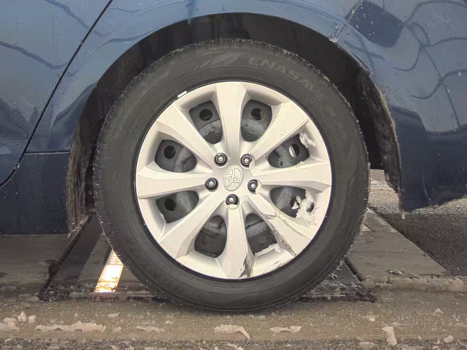 2025 Toyota Corolla Hybrid LE FWD