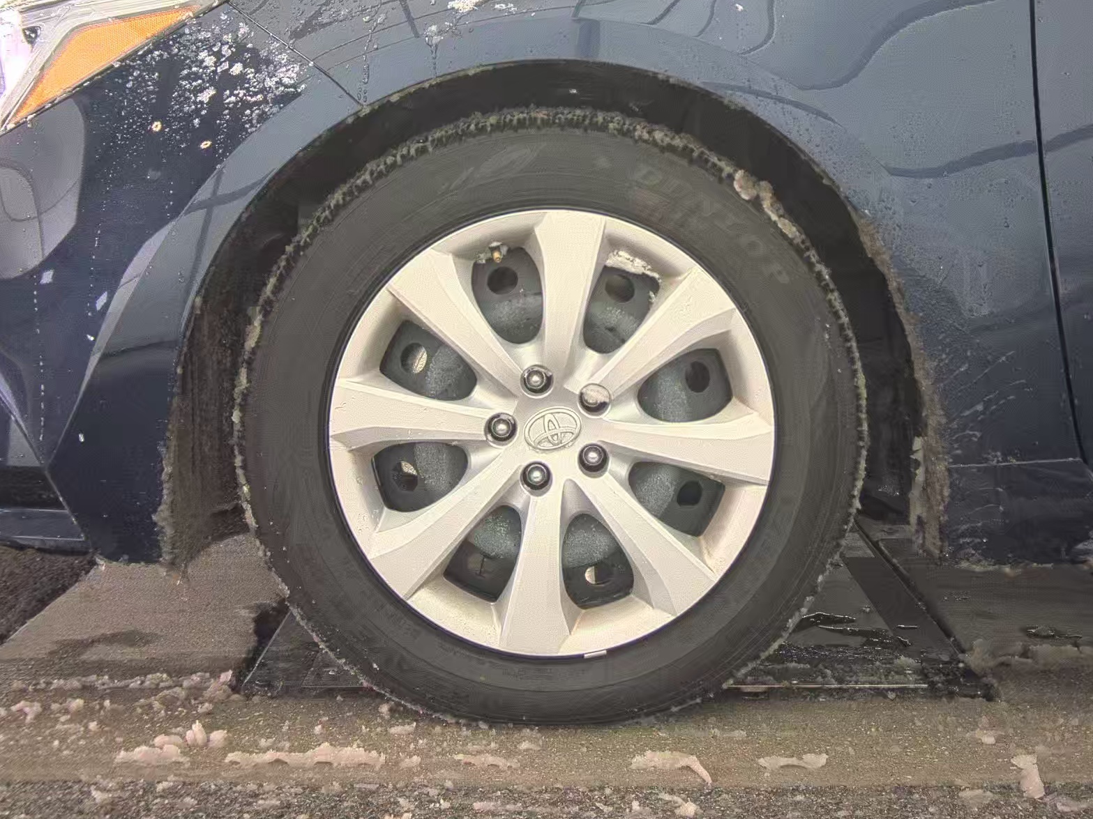 2025 Toyota Corolla Hybrid LE FWD