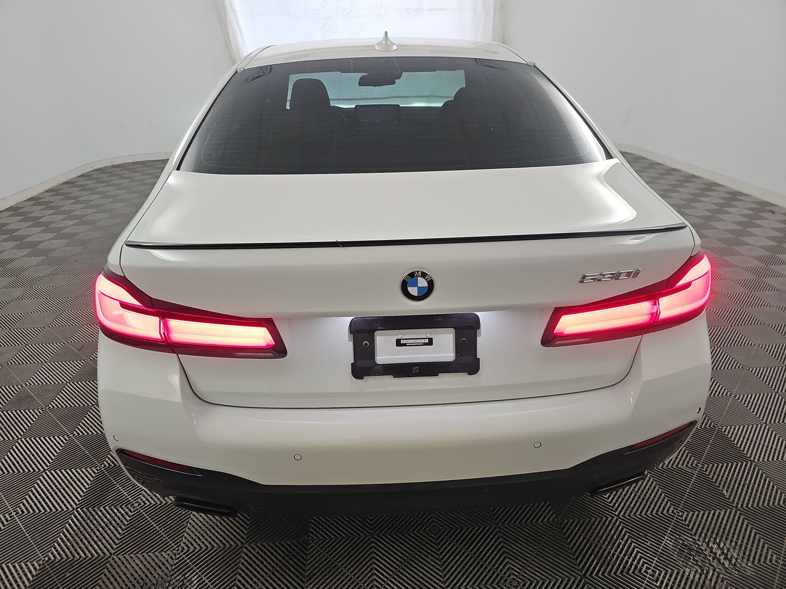 2023 BMW 5 Series 530i RWD