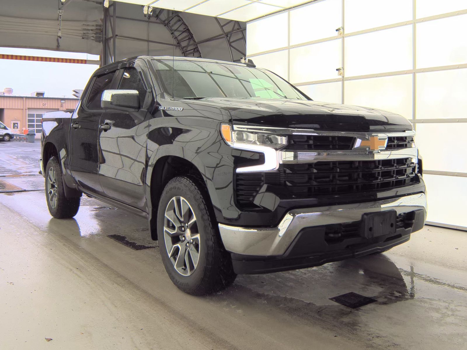 2023 Chevrolet Silverado 1500 LT AWD