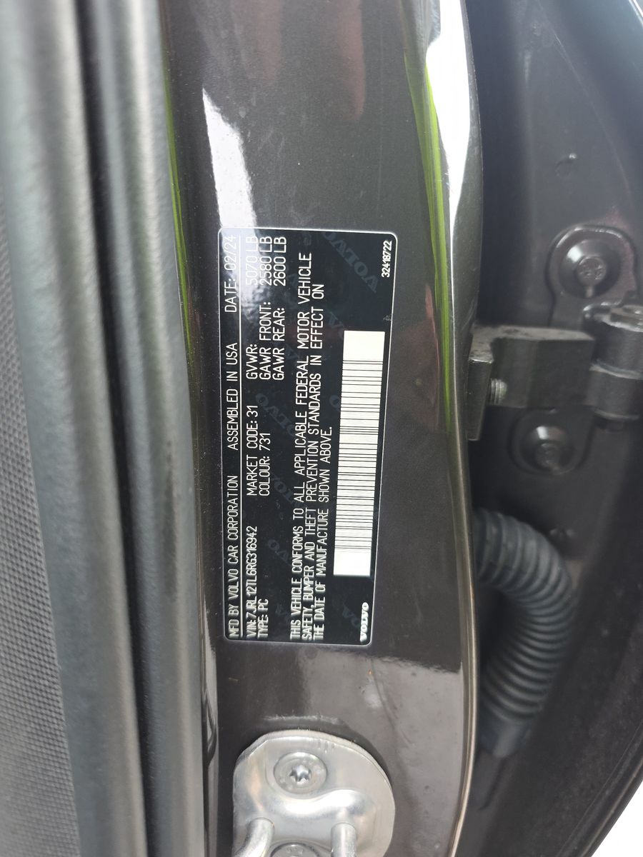 2024 Volvo S60 B5 Plus AWD