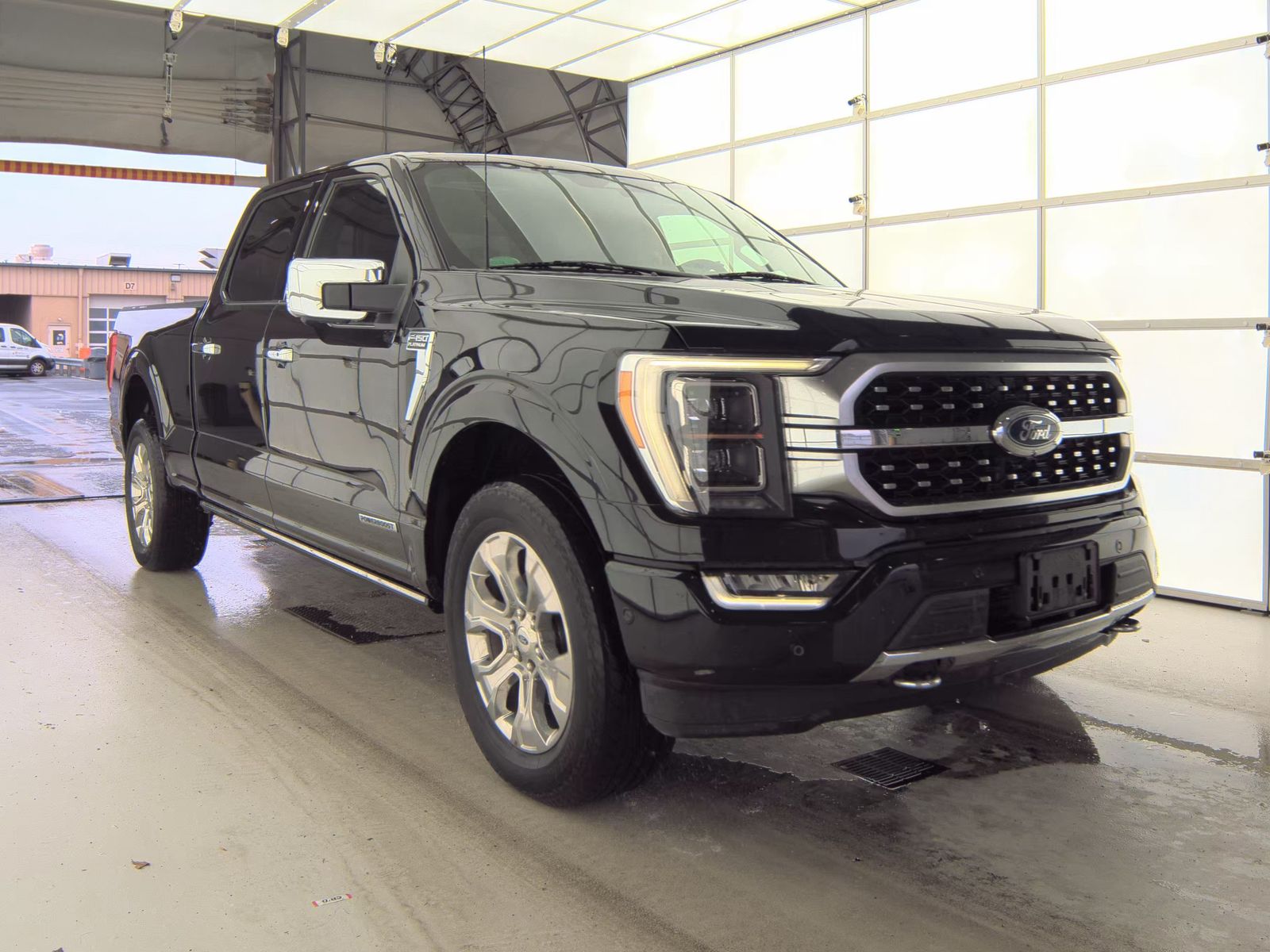 2022 Ford F-150 Hybrid Platinum AWD