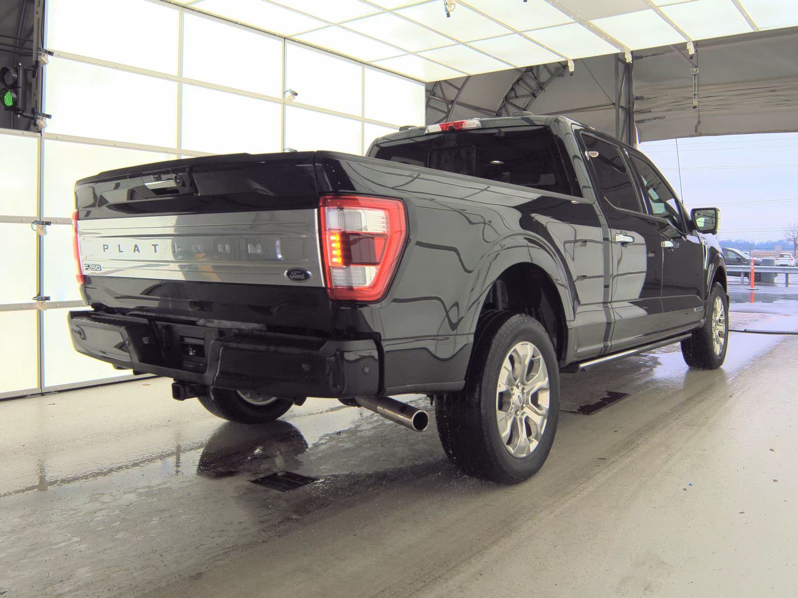 2022 Ford F-150 Hybrid Platinum AWD