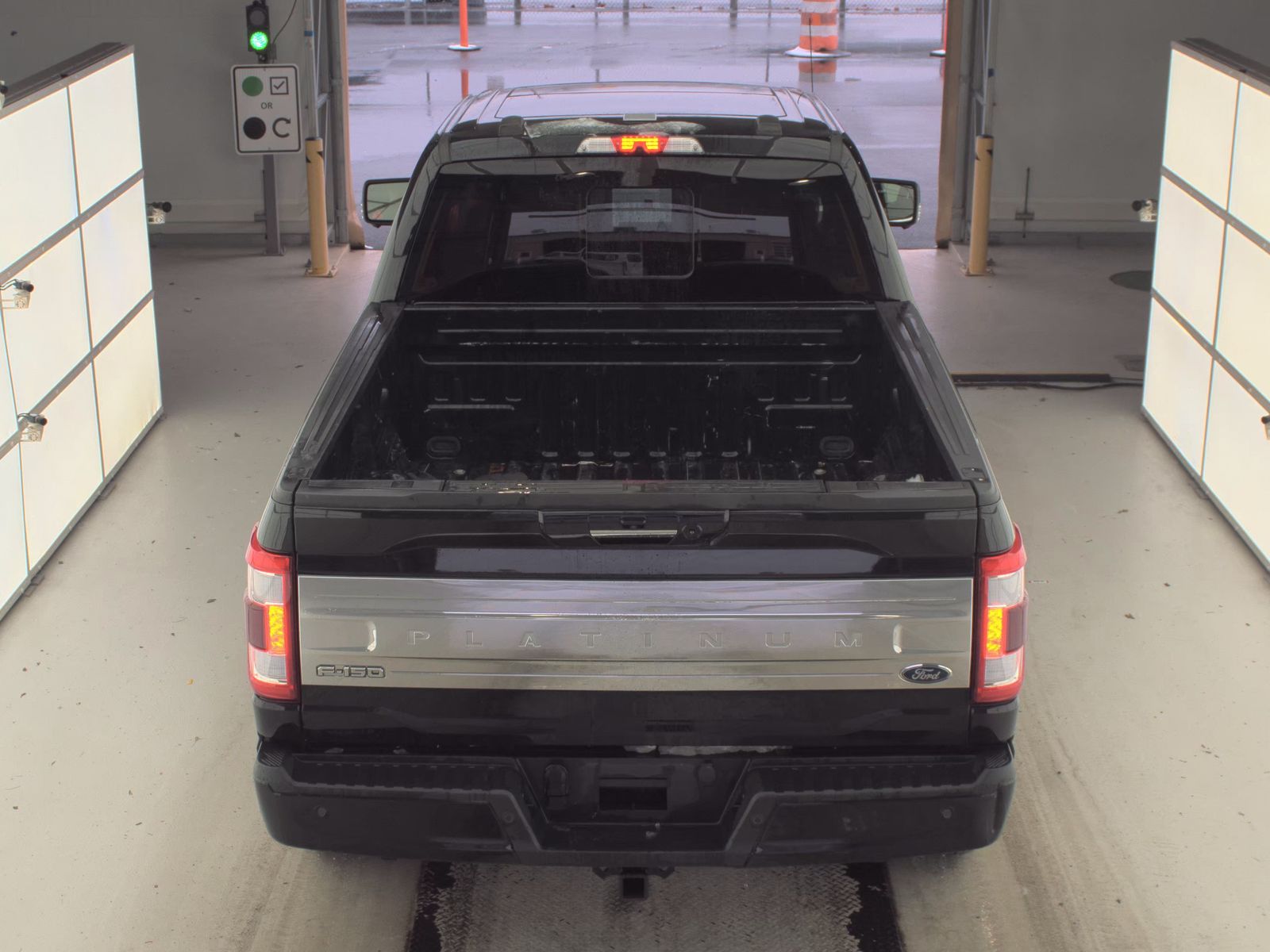 2022 Ford F-150 Hybrid Platinum AWD