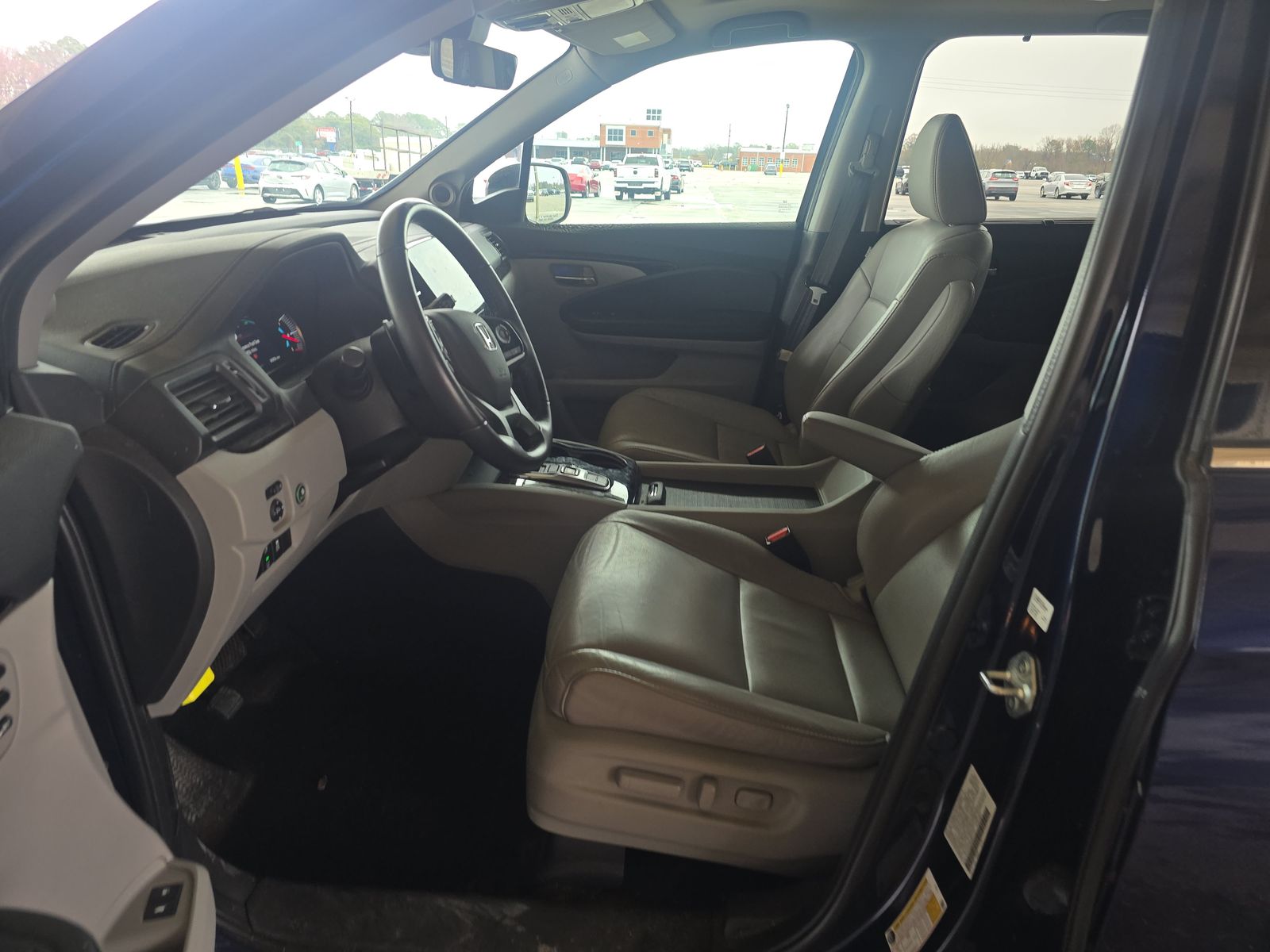 2022 Honda Pilot Touring FWD