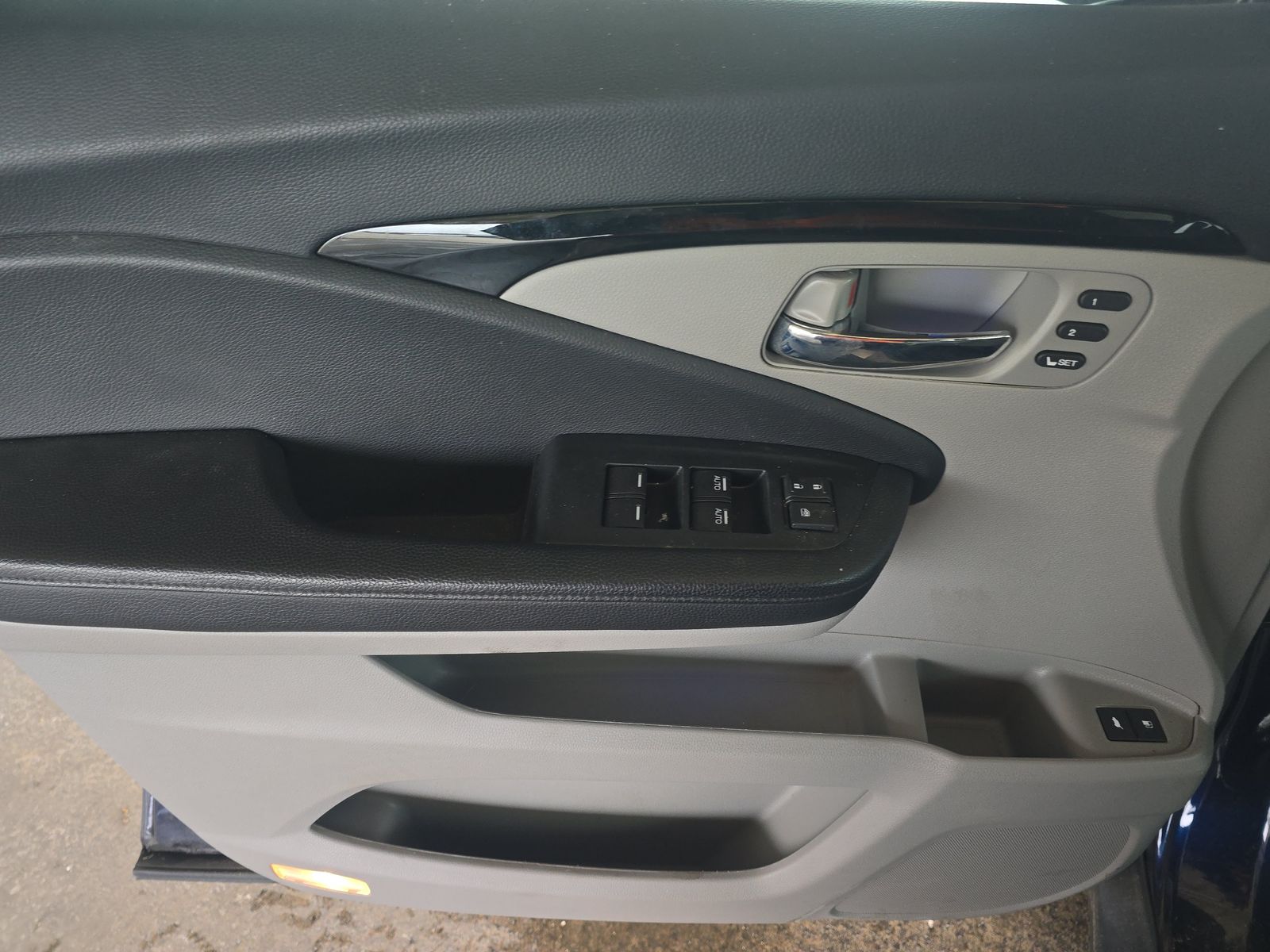 2022 Honda Pilot Touring FWD