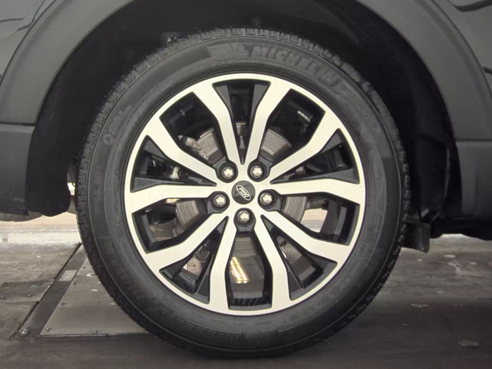 2025 Ford Explorer ST-Line AWD