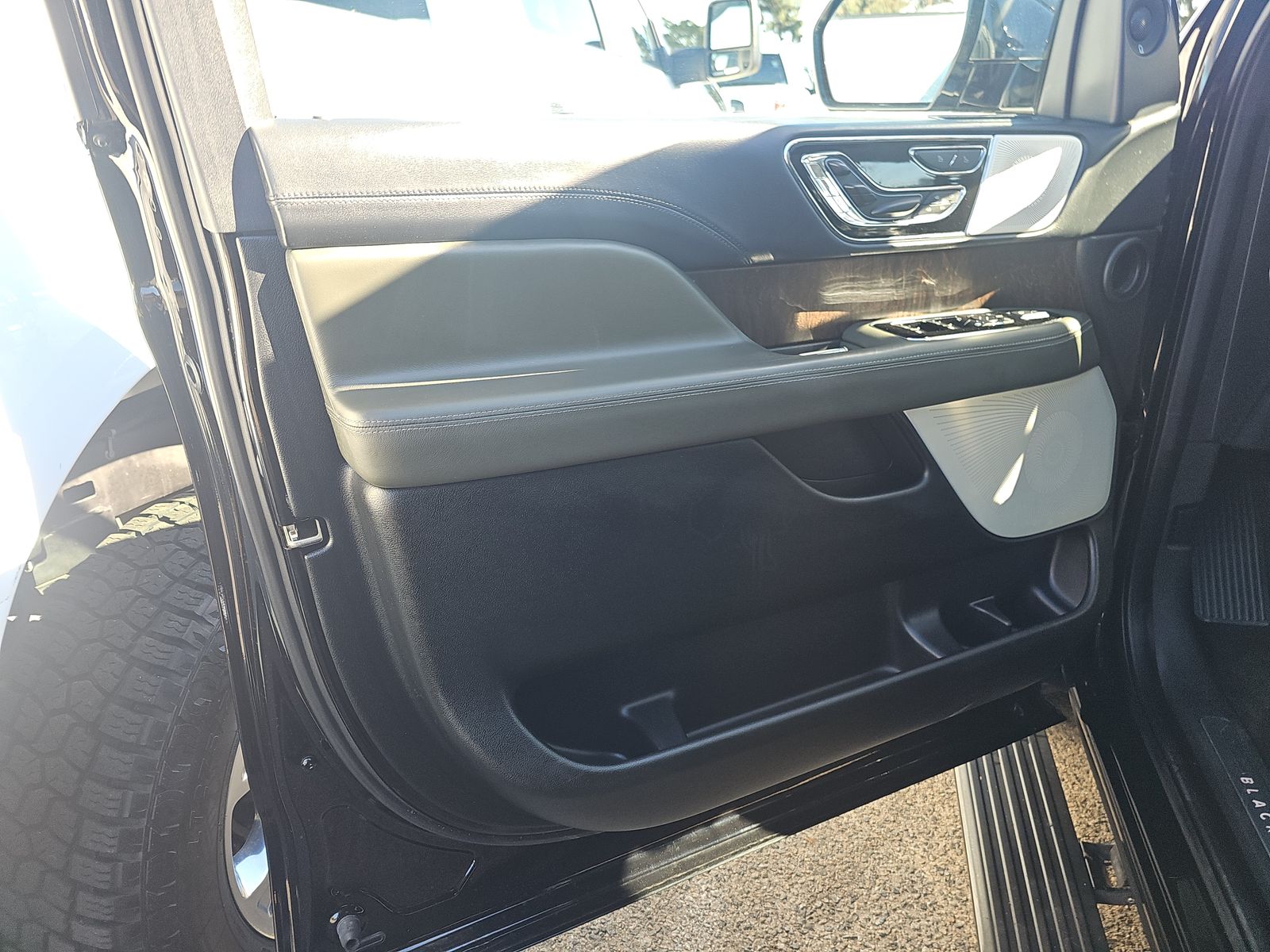 2022 Lincoln Navigator L Black Label AWD