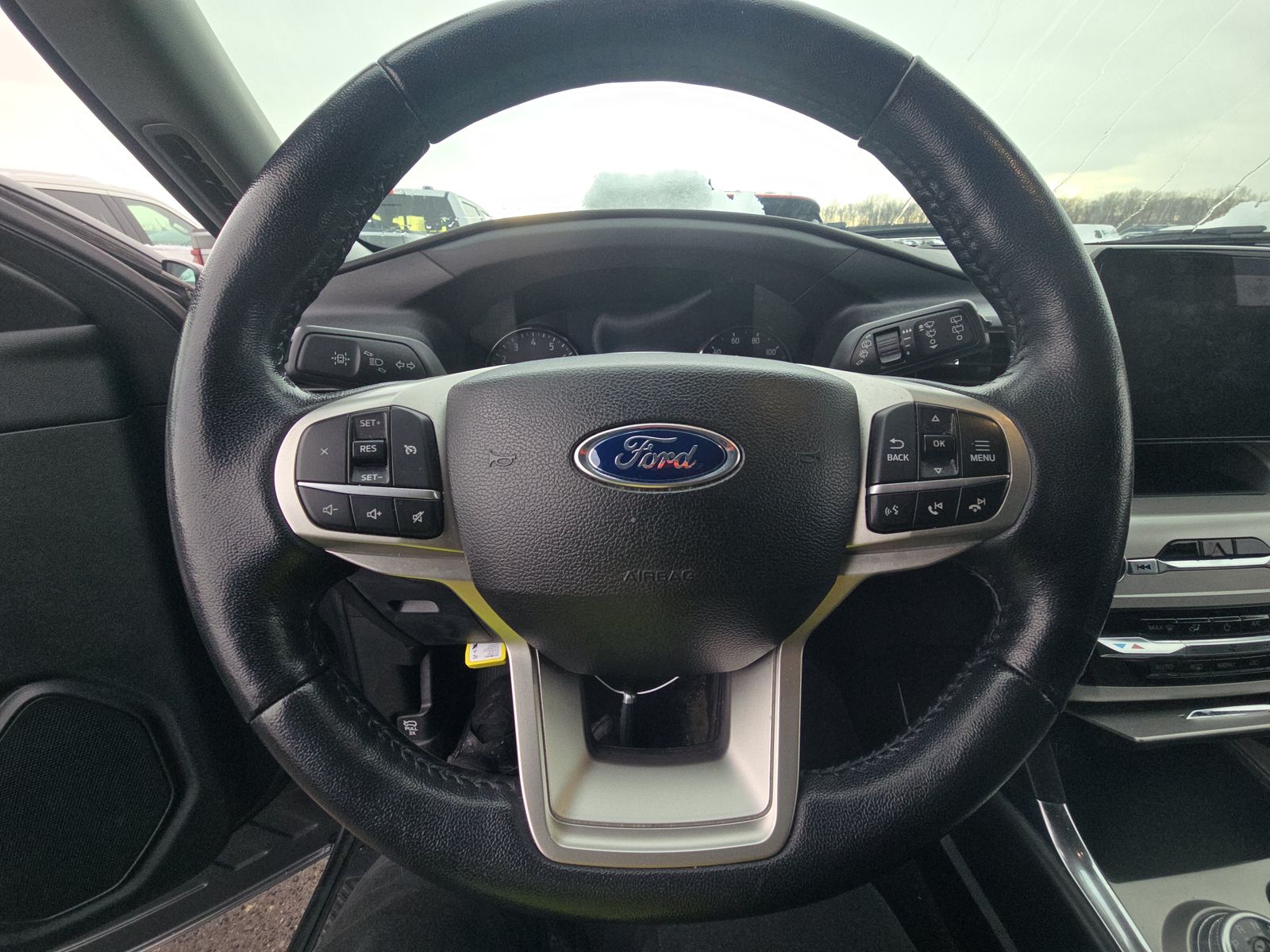 2022 Ford Explorer XLT AWD