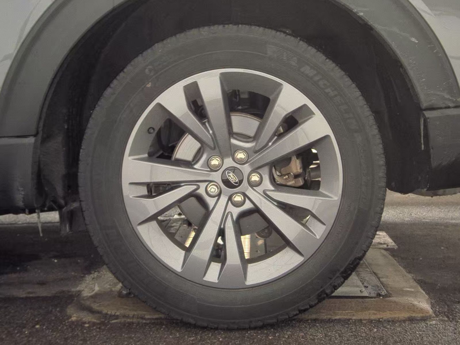 2022 Ford Explorer XLT AWD