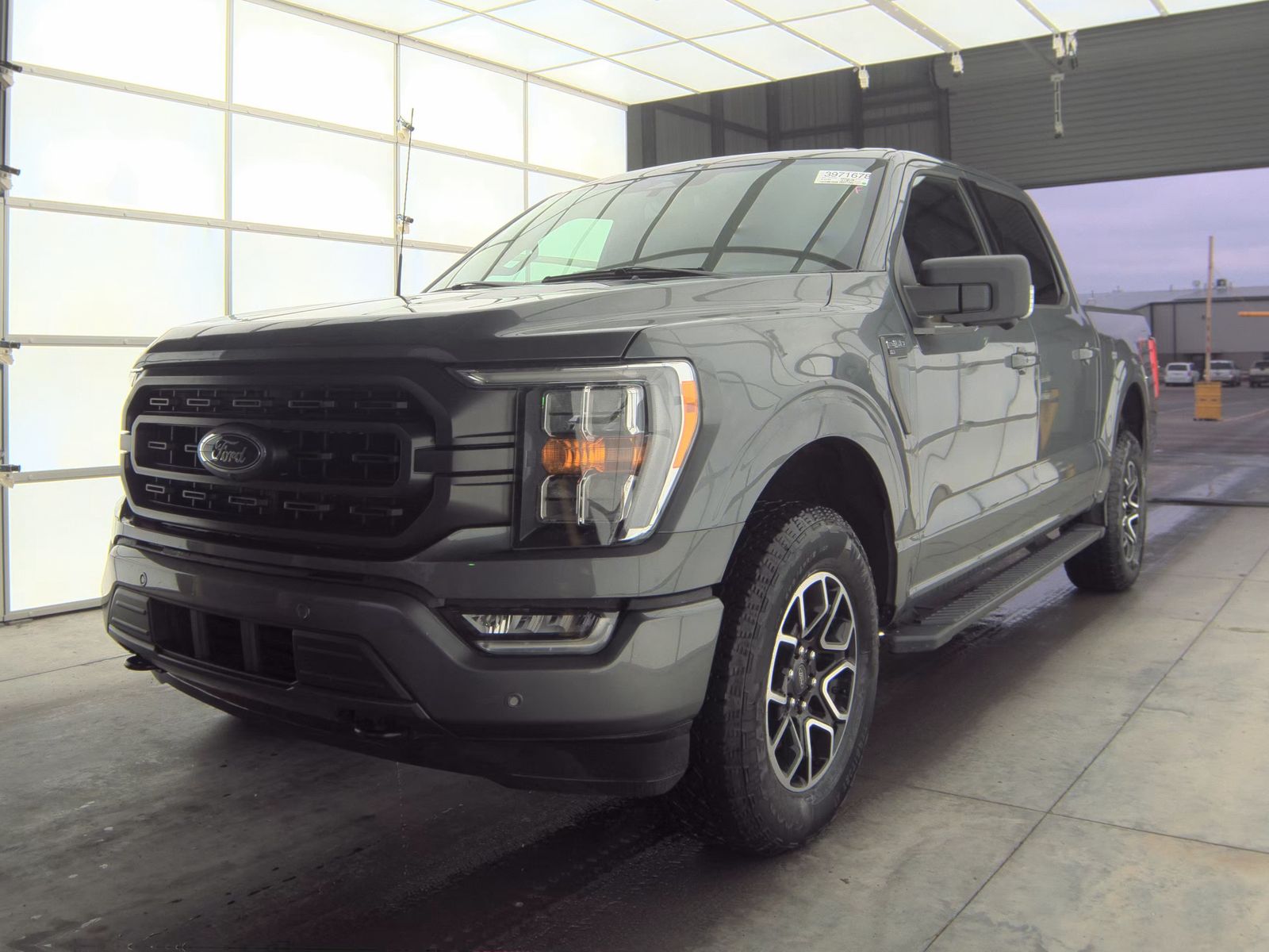 2023 Ford F-150 XLT AWD