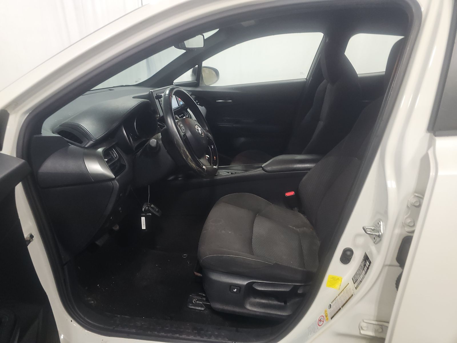 2018 Toyota C-HR XLE Premium FWD