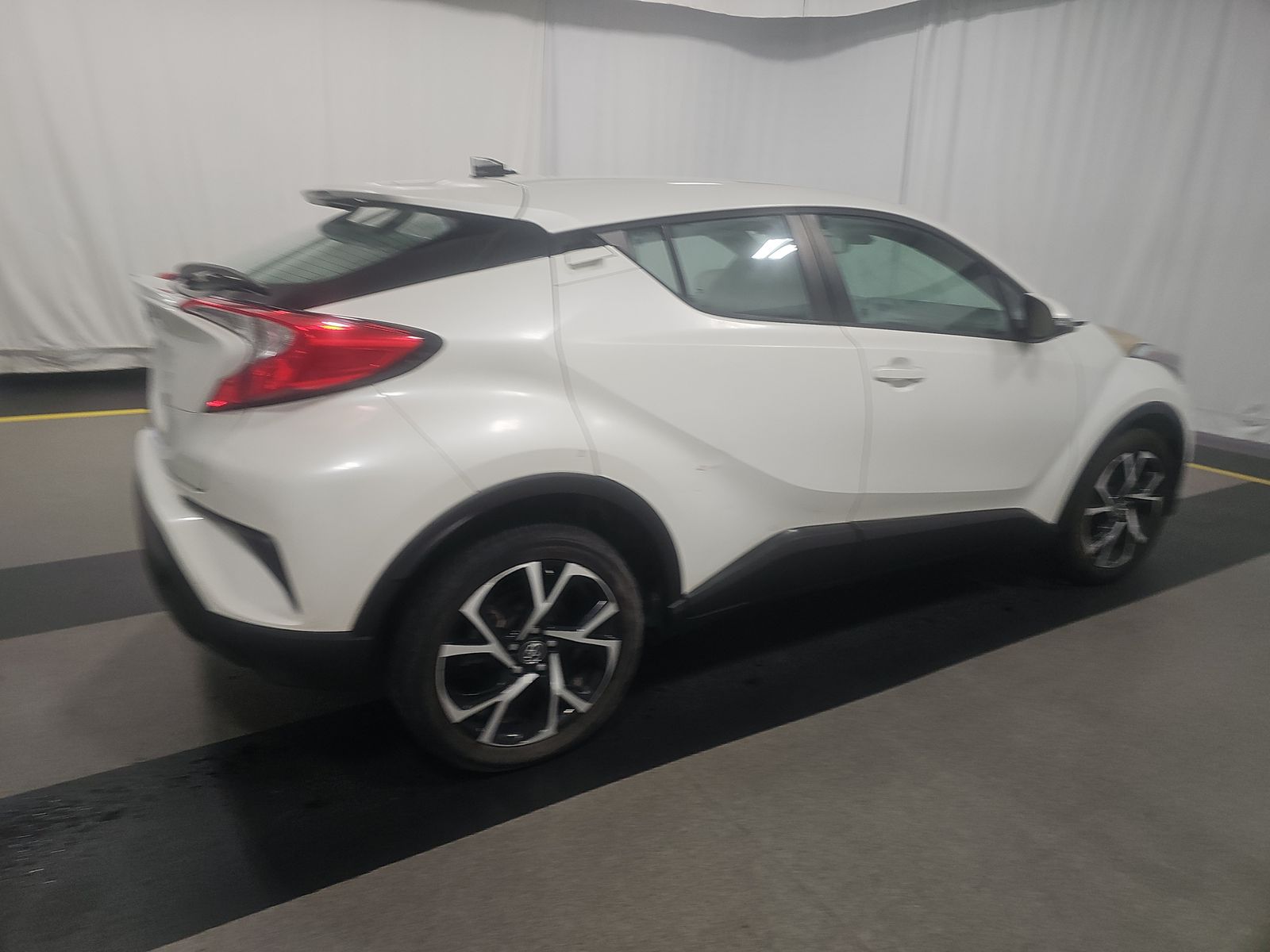 2018 Toyota C-HR XLE Premium FWD