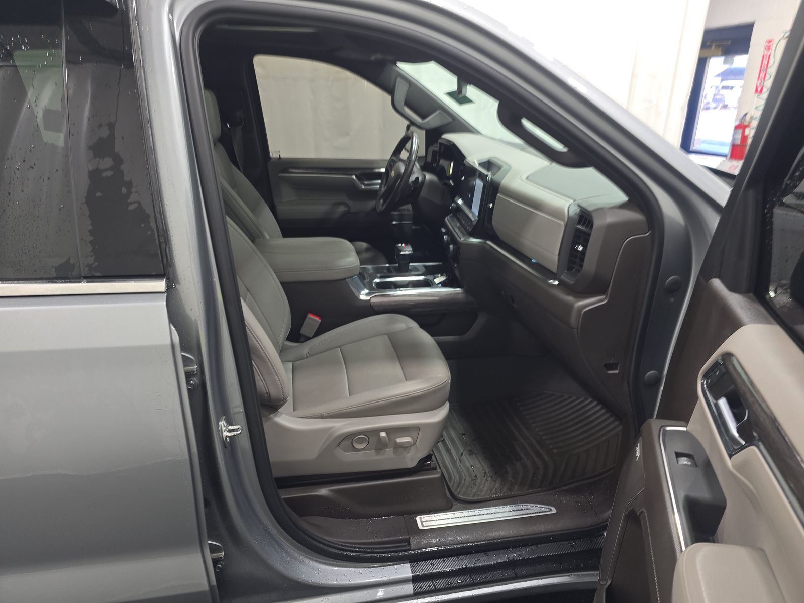 2023 Chevrolet Silverado 1500 LTZ AWD