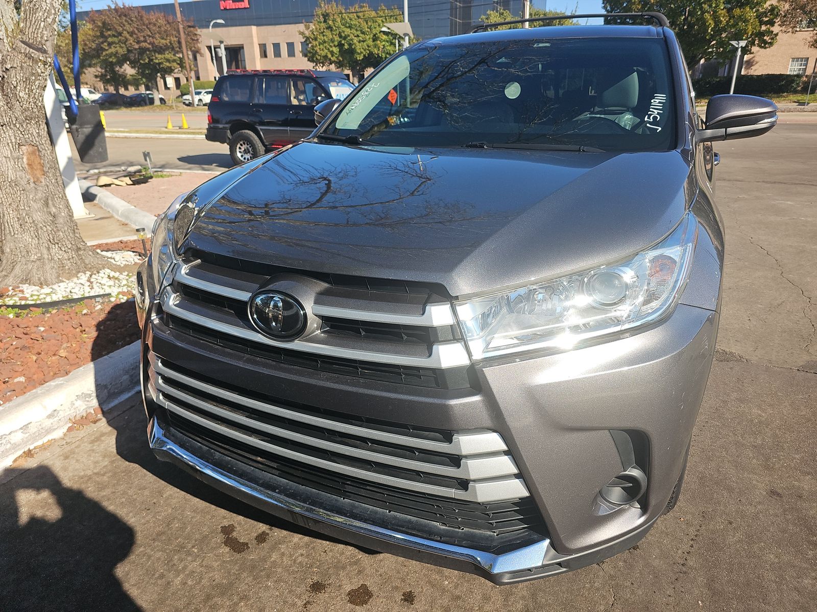 2019 Toyota Highlander LE FWD