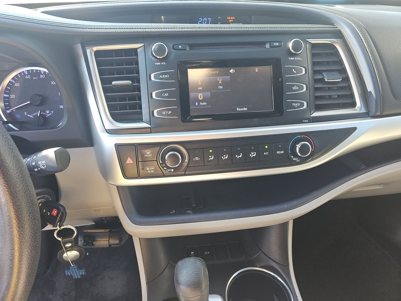 2019 Toyota Highlander LE FWD