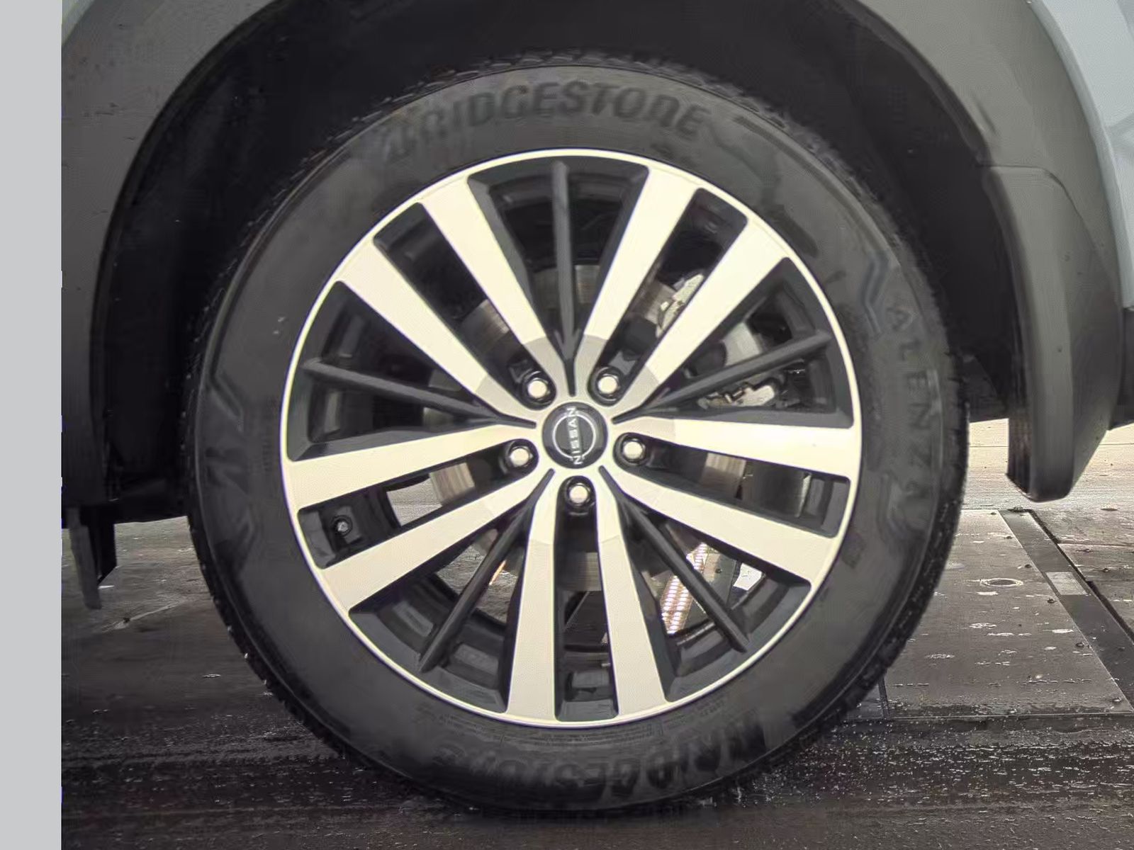 2024 Nissan Pathfinder Platinum AWD