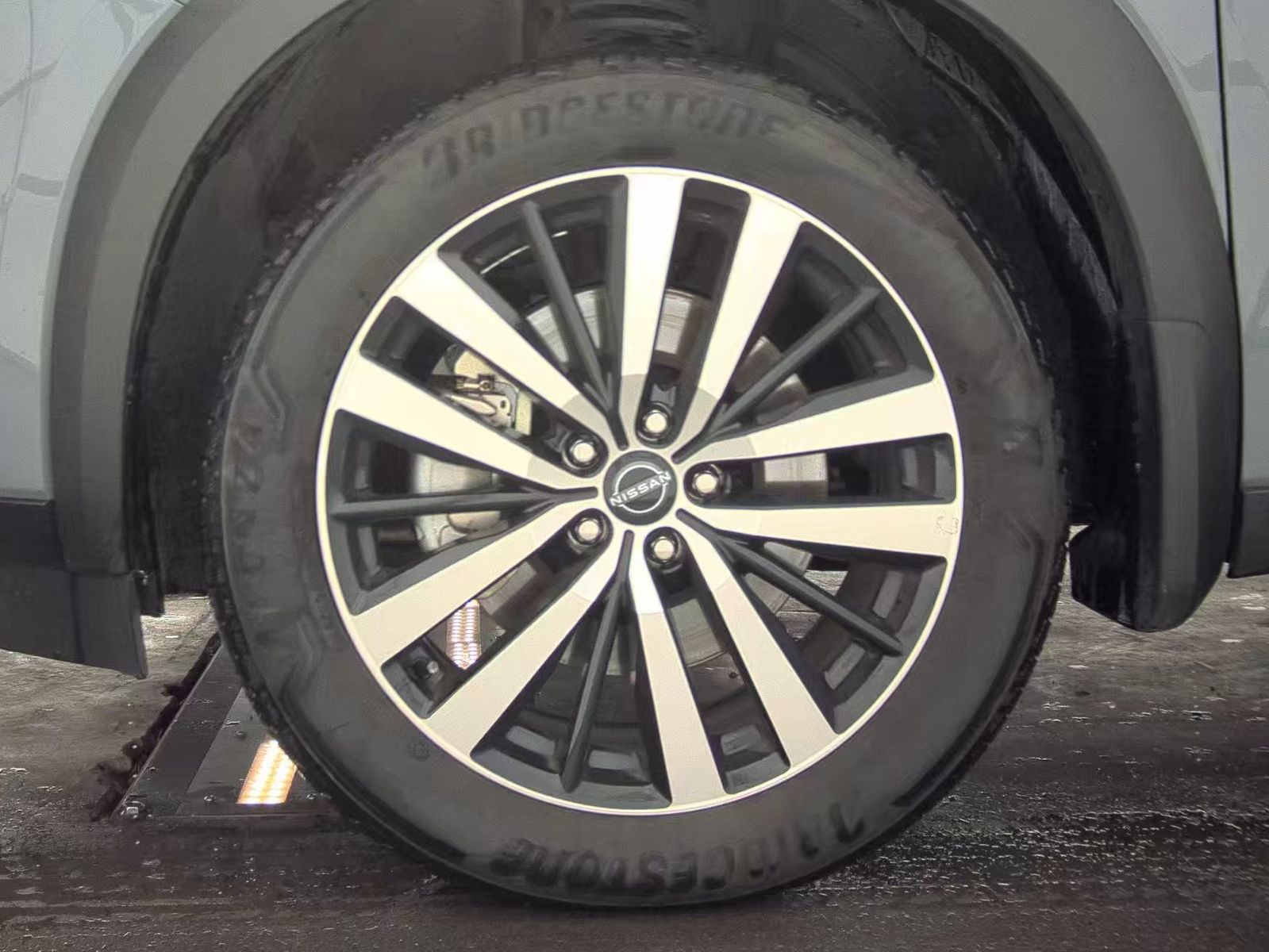 2024 Nissan Pathfinder Platinum AWD