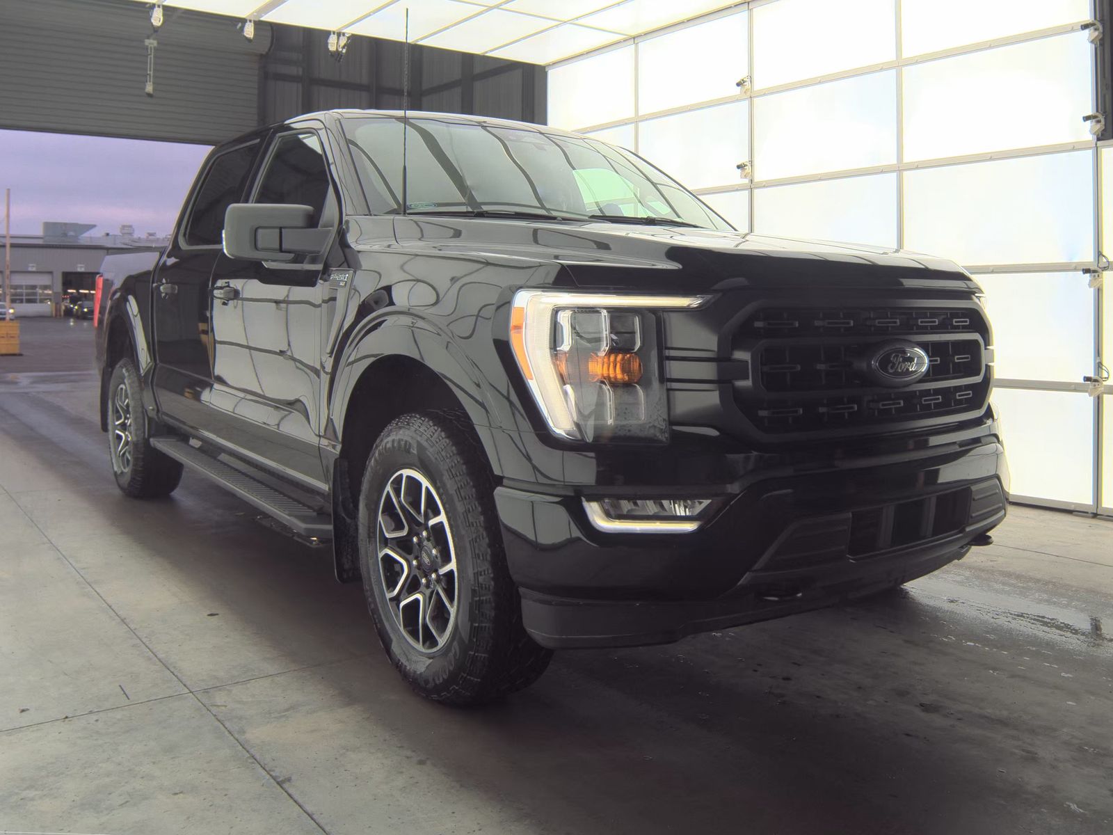 2022 Ford F-150 XLT AWD