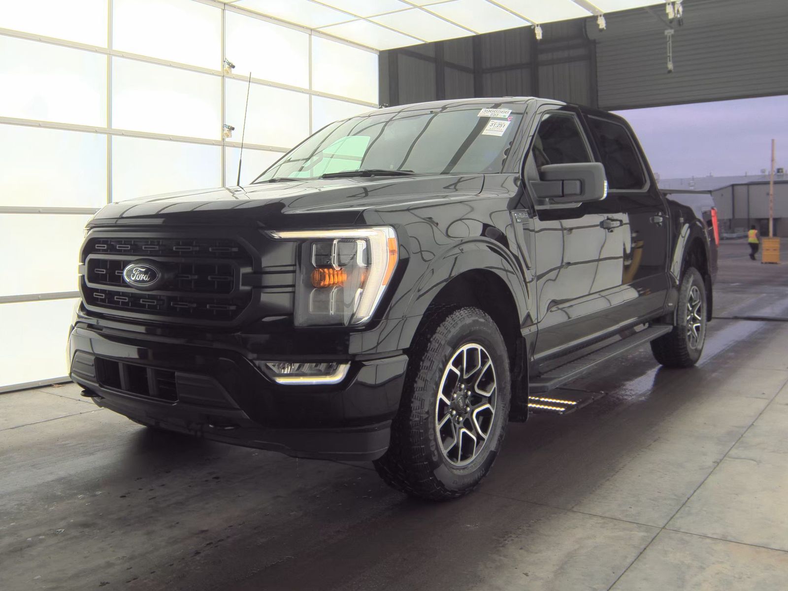 2022 Ford F-150 XLT AWD