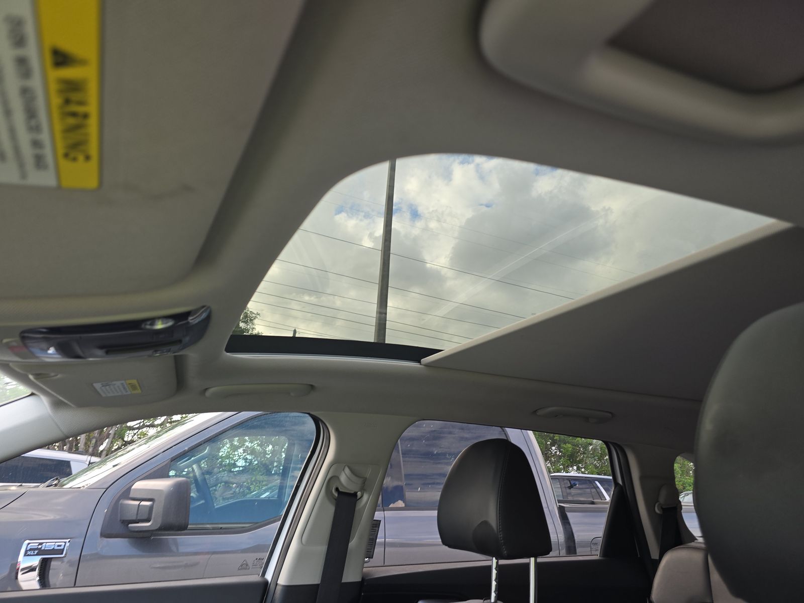 2024 Kia Sorento S FWD