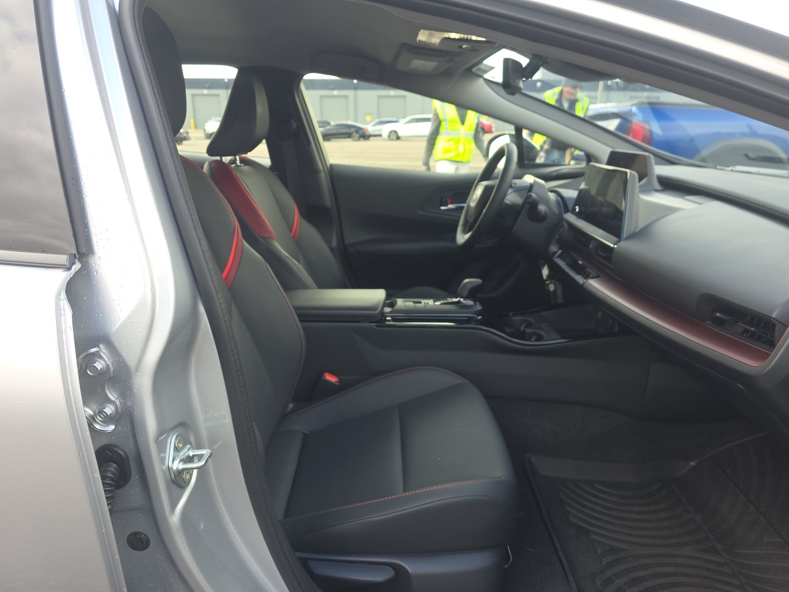 2025 Toyota Prius Plug-In Hybrid XSE FWD