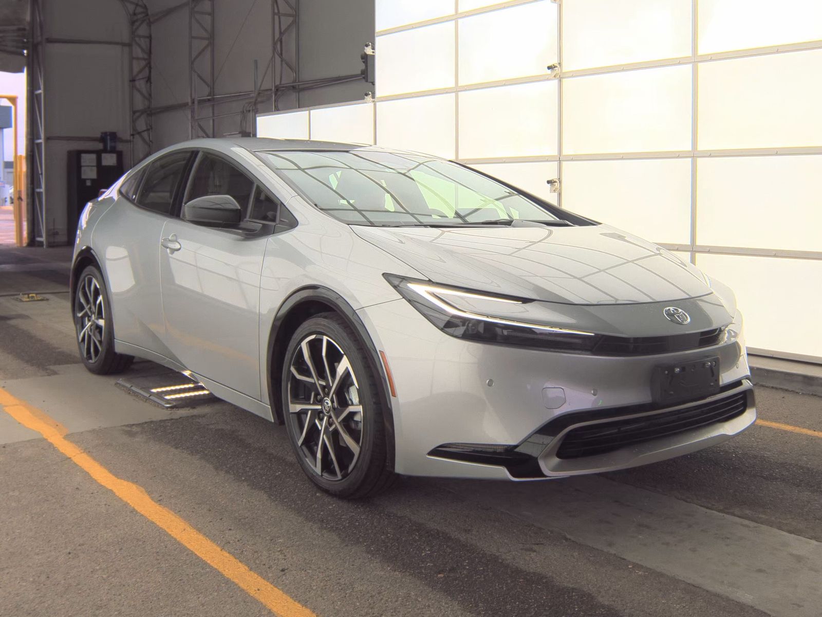 2025 Toyota Prius Plug-In Hybrid XSE FWD